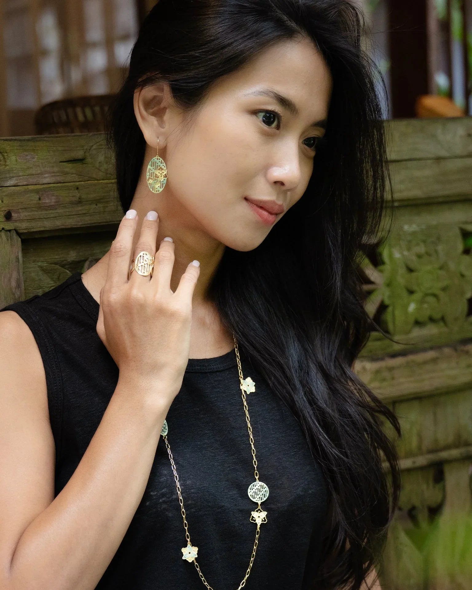 EMBRACE JEWELLERY | Parang Floral Earrings