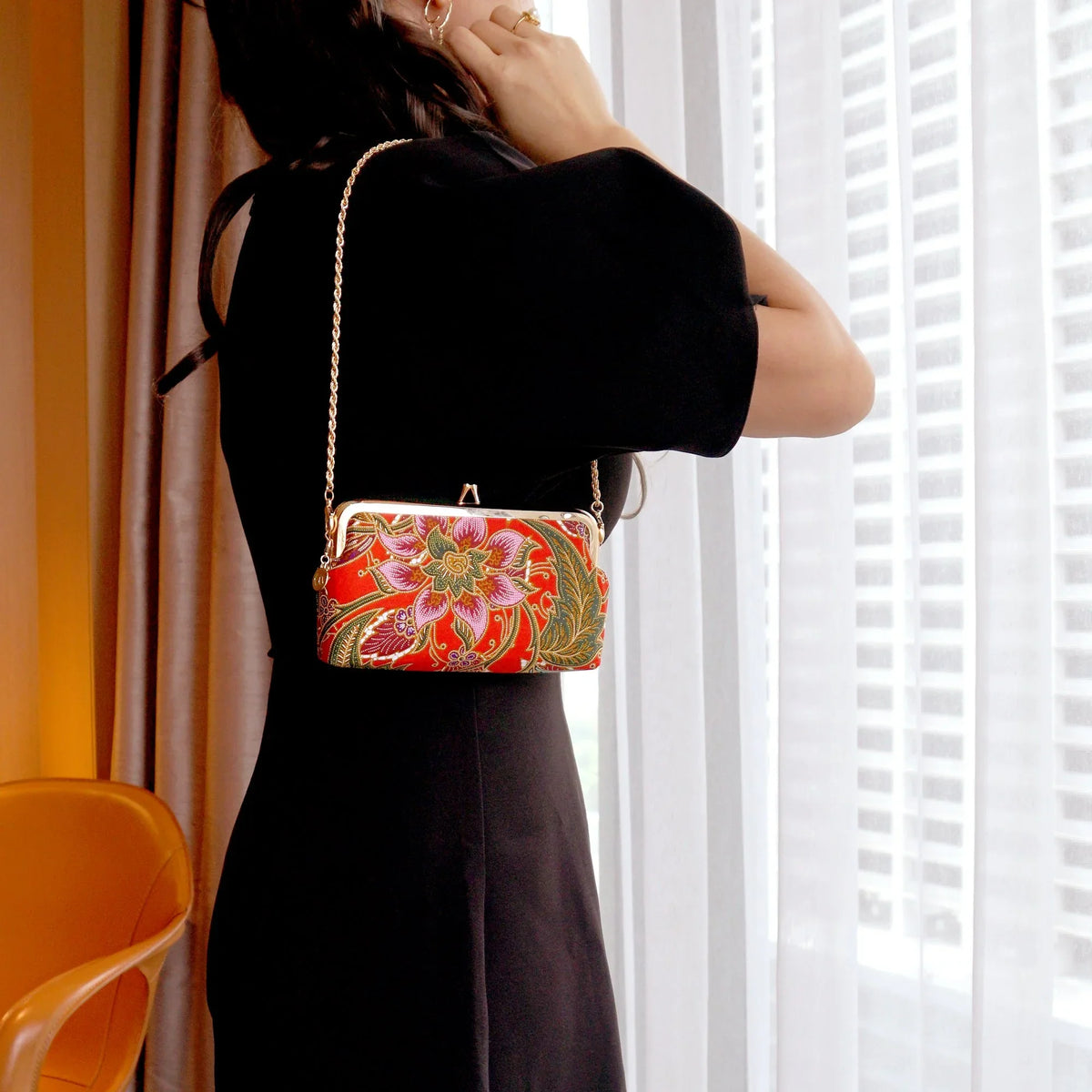 COCOONESE | Wristlet Pouch - Epiphyllum (RD)