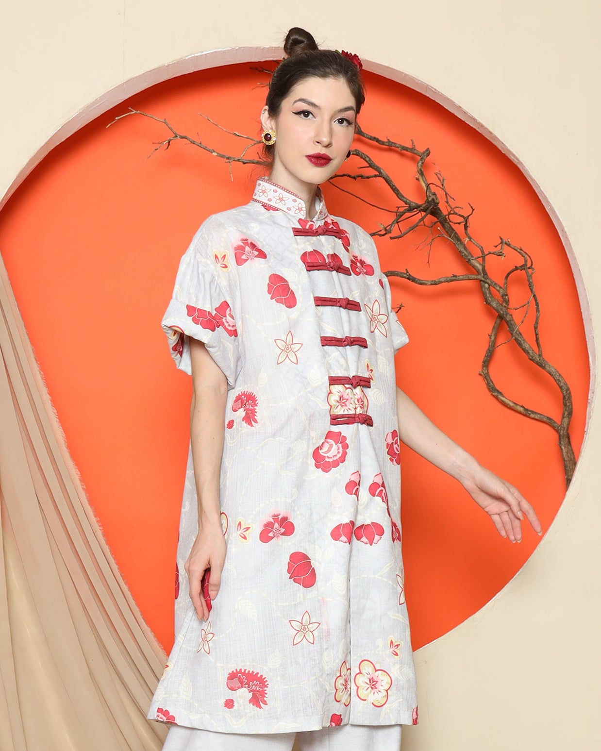 KANZI COLLECTION | Grey Floral Cheongsam Pant Set