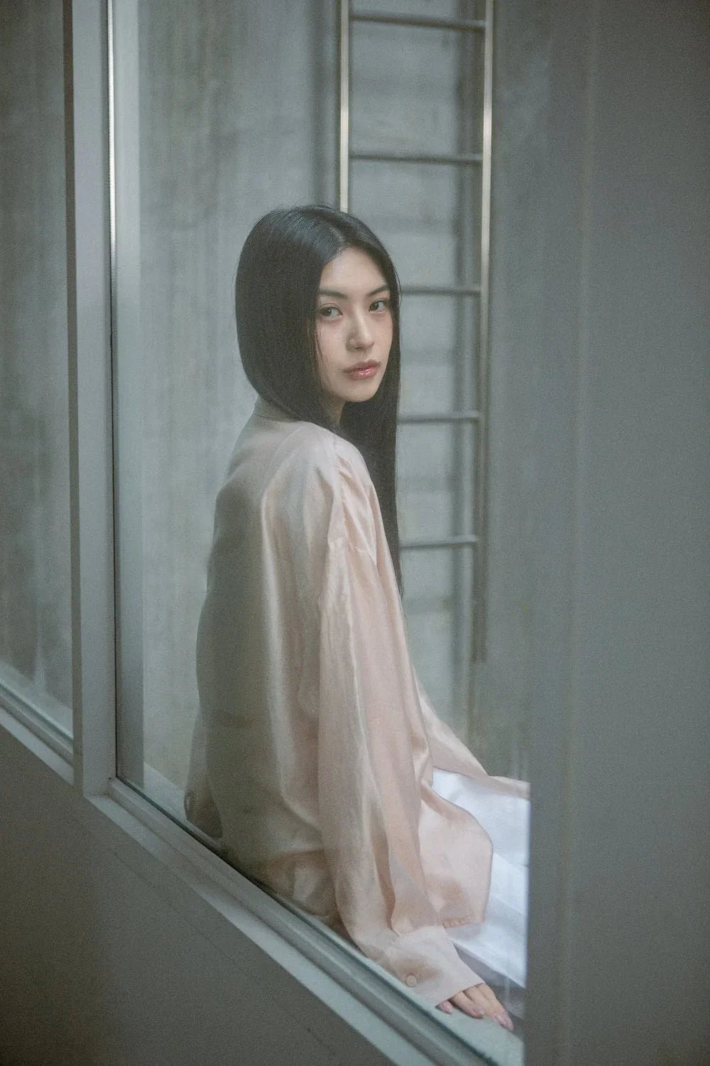 SAERO COLLECTIVE | Malgeun Tencel Shirt | Champagne