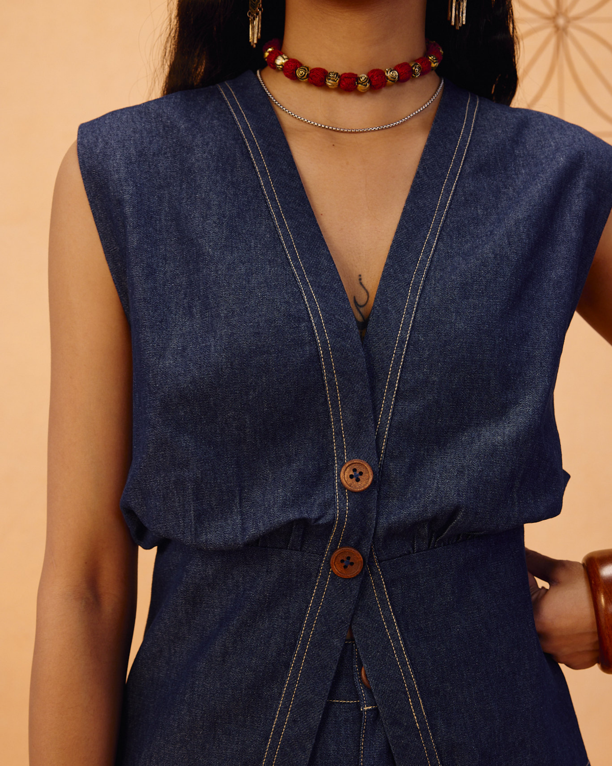 SUI | The Timeless Sustainable Denim Waistcoat