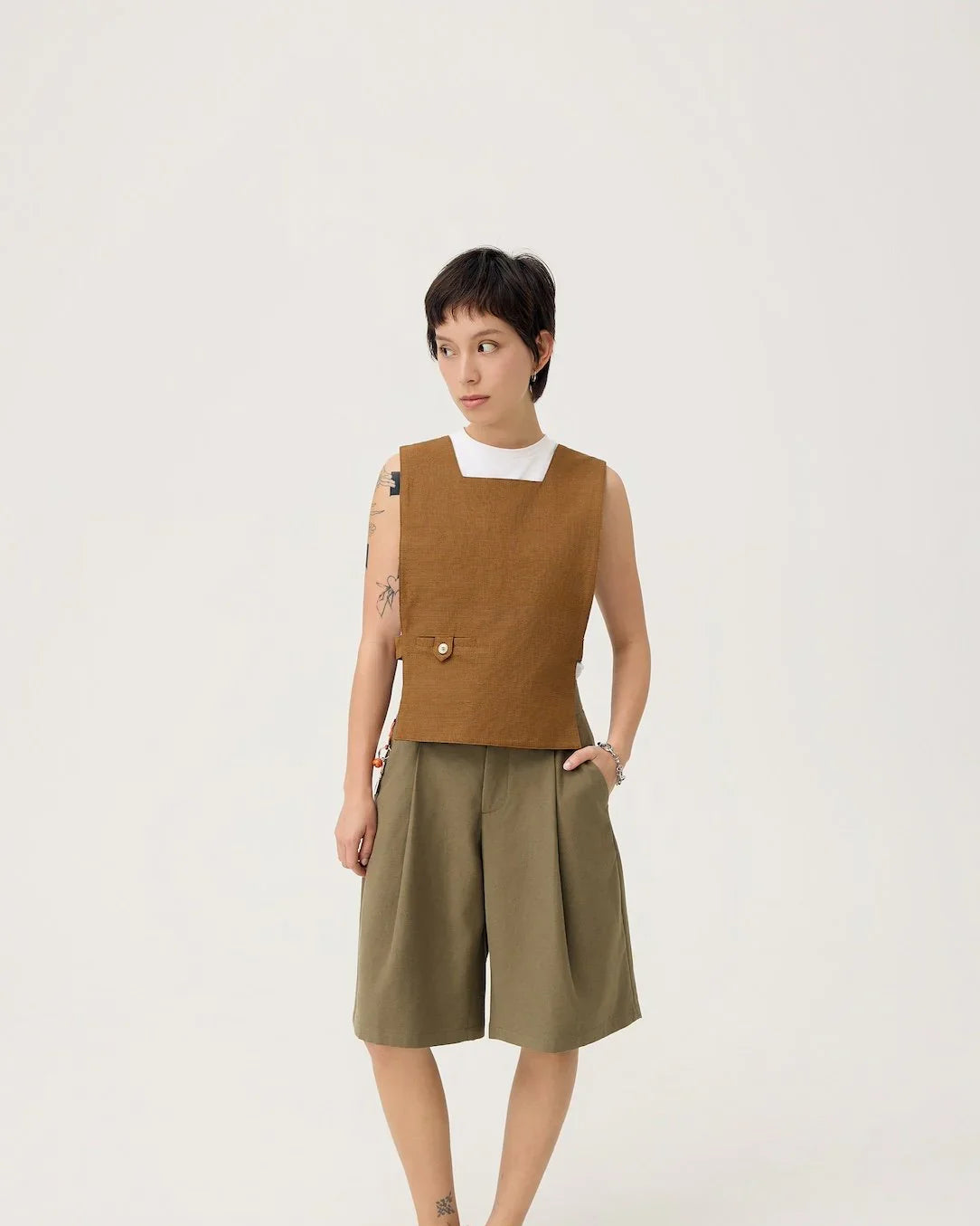 3EIGHTH | GYAKU 2-Way Reversible Vest in Black & Caramel
