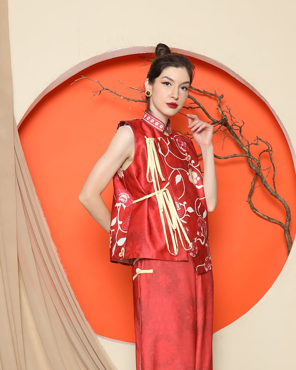 KANZI COLLECTION | Red Cheongsam Floral Vest With Floral Pants Set