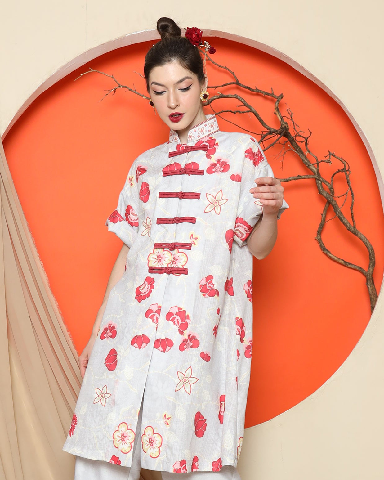 KANZI COLLECTION | Grey Floral Cheongsam Pant Set