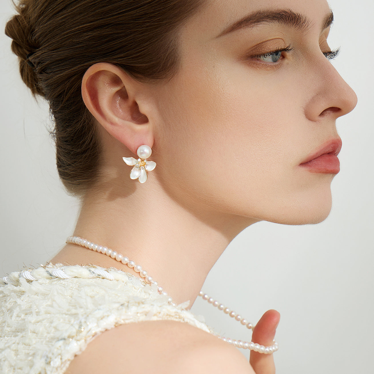 PEARLY LUSTRE | Top Grade Freshwater Pearl Earrings WE00802 | ORCHID