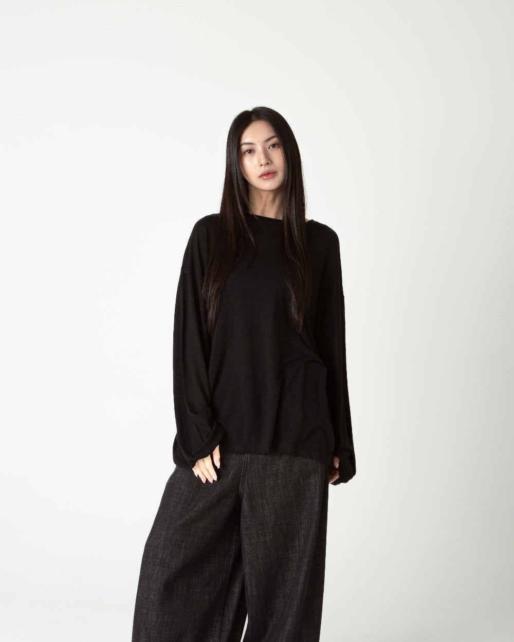 SAERO COLLECTIVE | Myeon Long Sleeve Top | Black