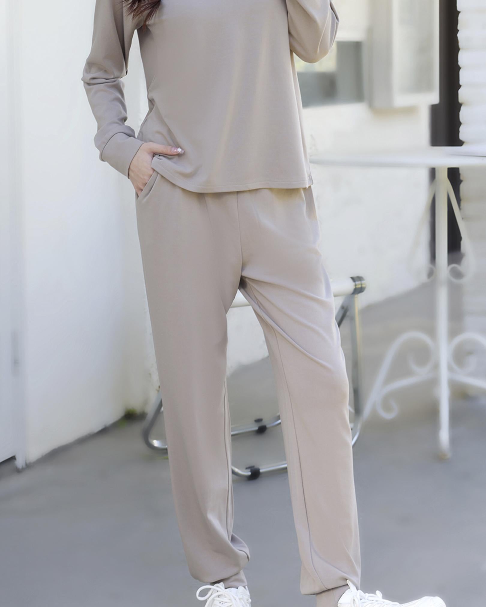 SELENIGHTCO | Airmode Jogger Set With Embroidery