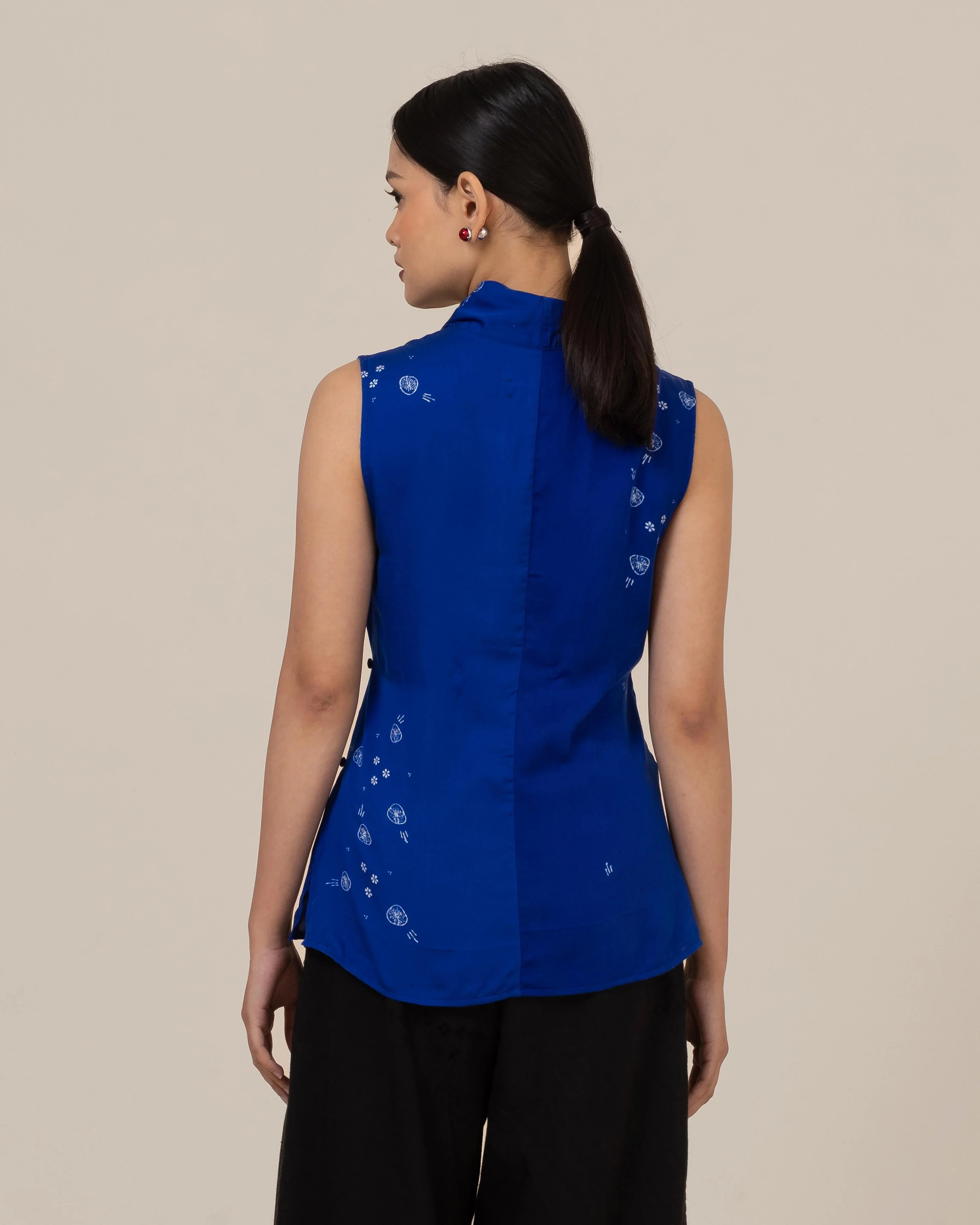 SUKKHA CITTA | FLORA - Classic Wrap Top