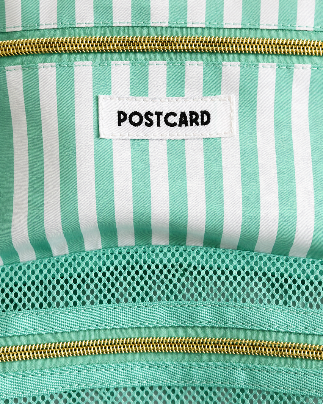 POSTCARD | The Layover Pouch