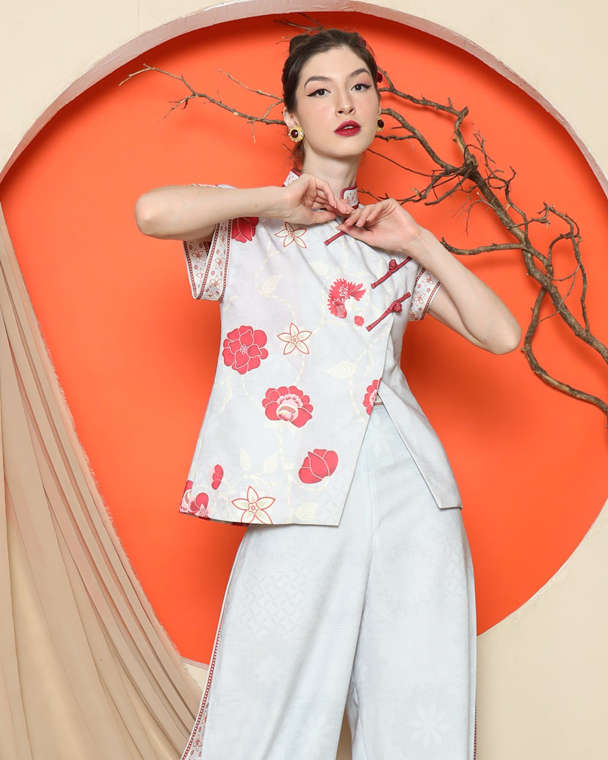 KANZI COLLECTION | Grey Cheongsam Floral Vest With Wide Leg Pant Set