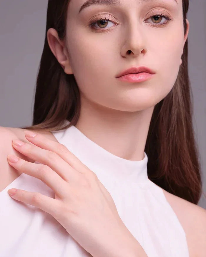 BLACK BY BLUE BRAVE | THCN T· I Mother-of-Pearl Dial Ivory Leather Strap Watch