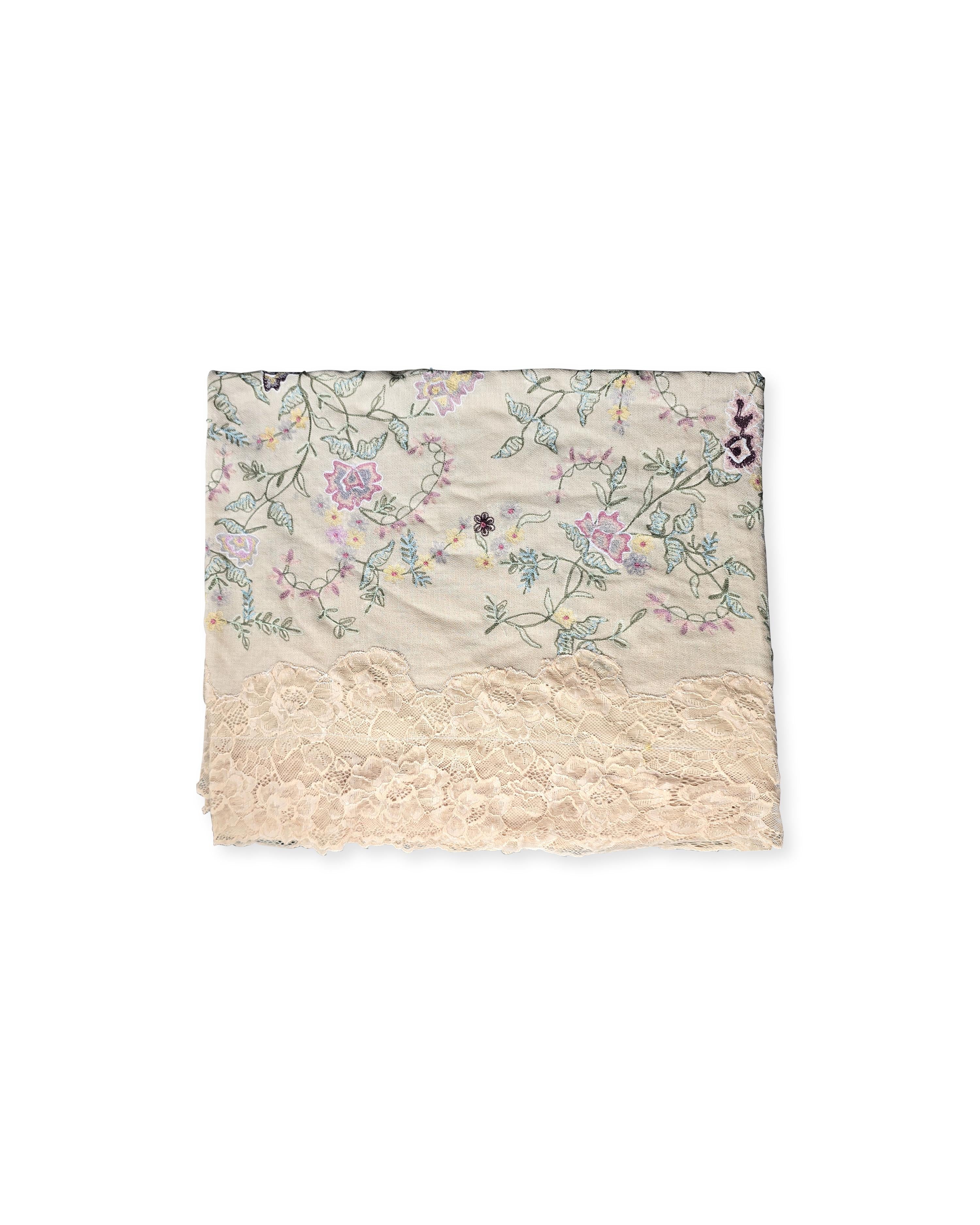 QUEENMARK | Maj Assortment 1 Beige Flowers