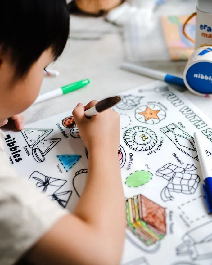 NOM | Nibbles by Nom SG Icons Silicone Colouring Mat