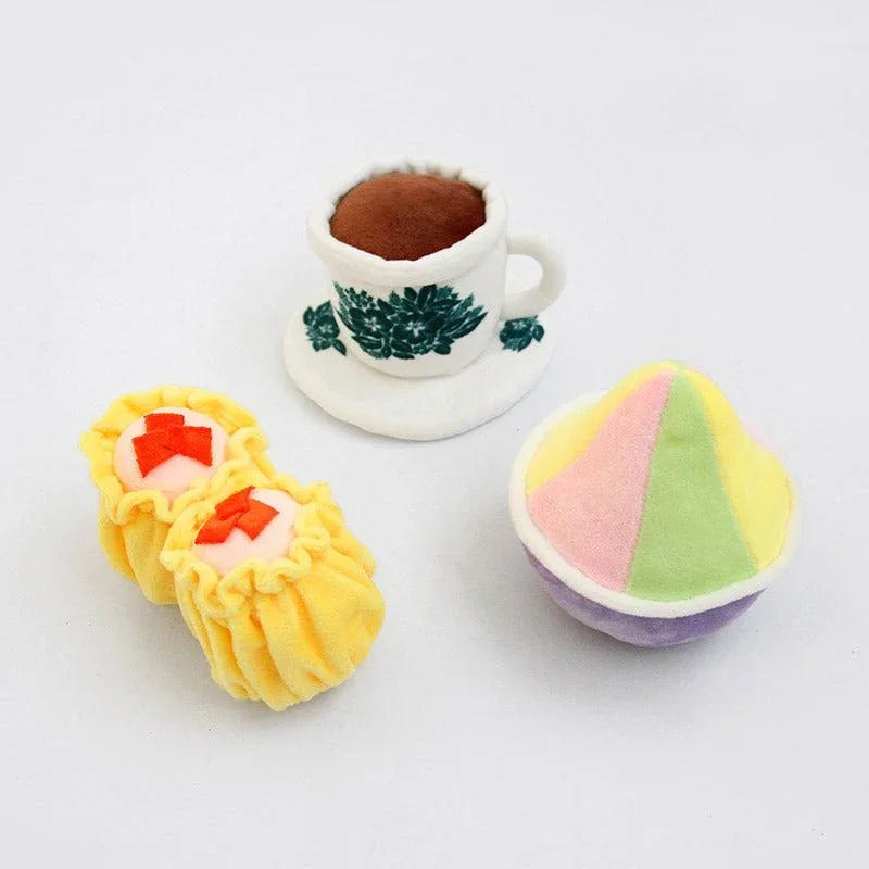 NOM | Waggle Ice Kachang Squeakie Chew Toy