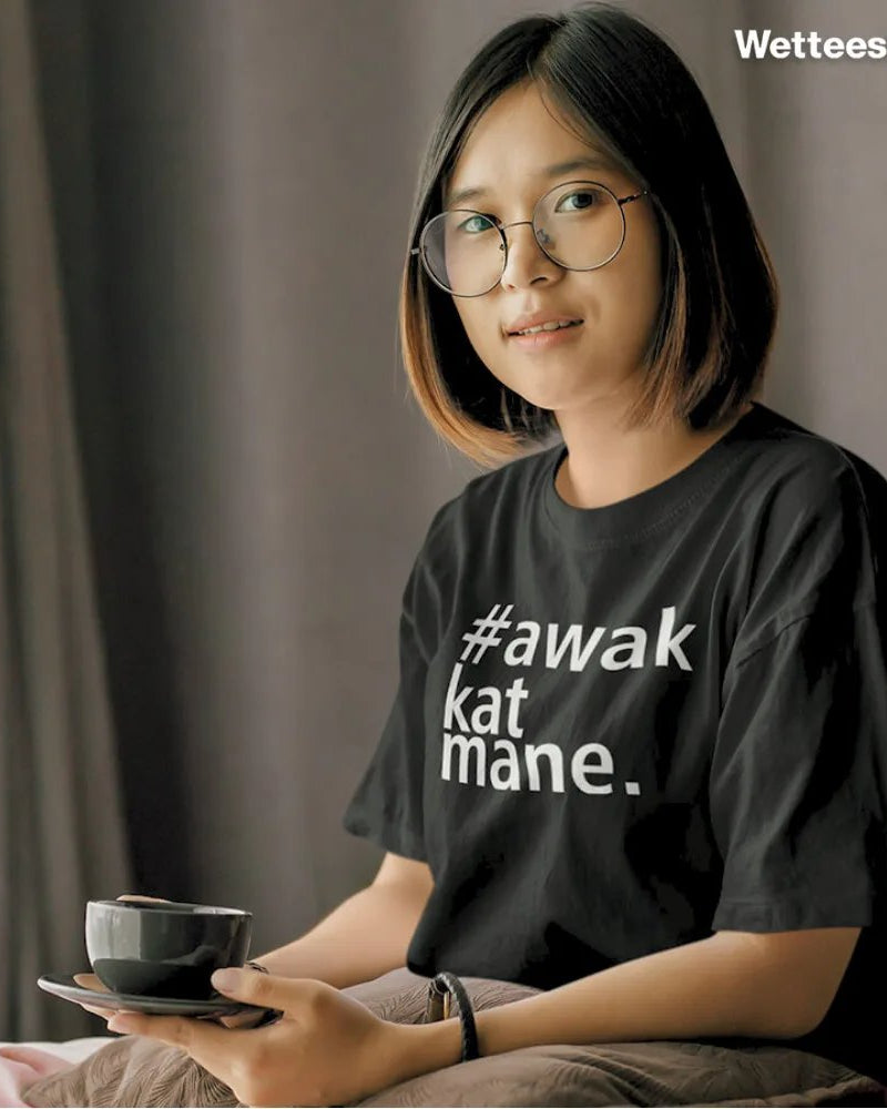 WET DESIGN | AwakKatMane Graphic T-Shirt