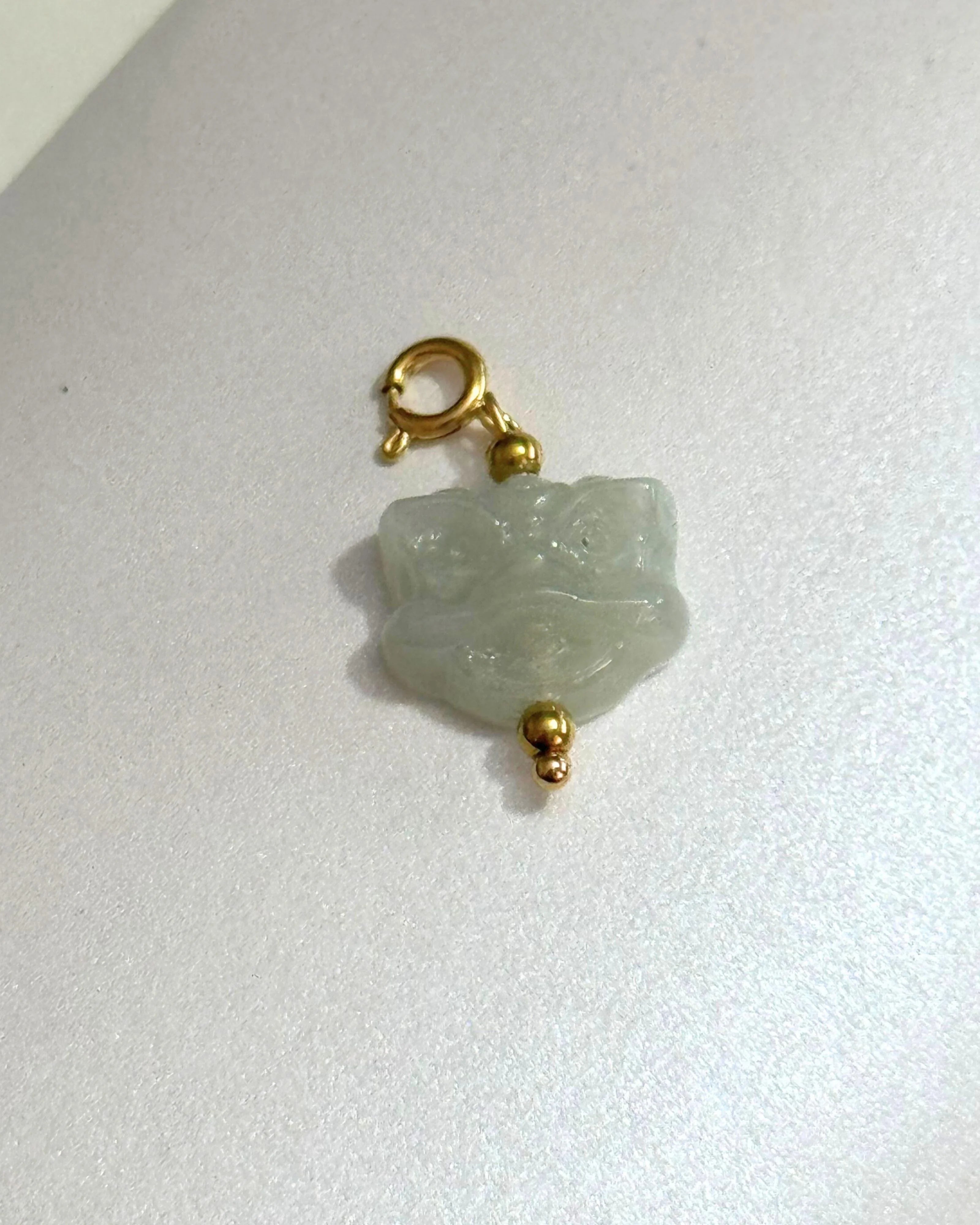 THE ANTECEDENT STORE | P - Burmese Jade Dancing Lion Pendent (Flat)