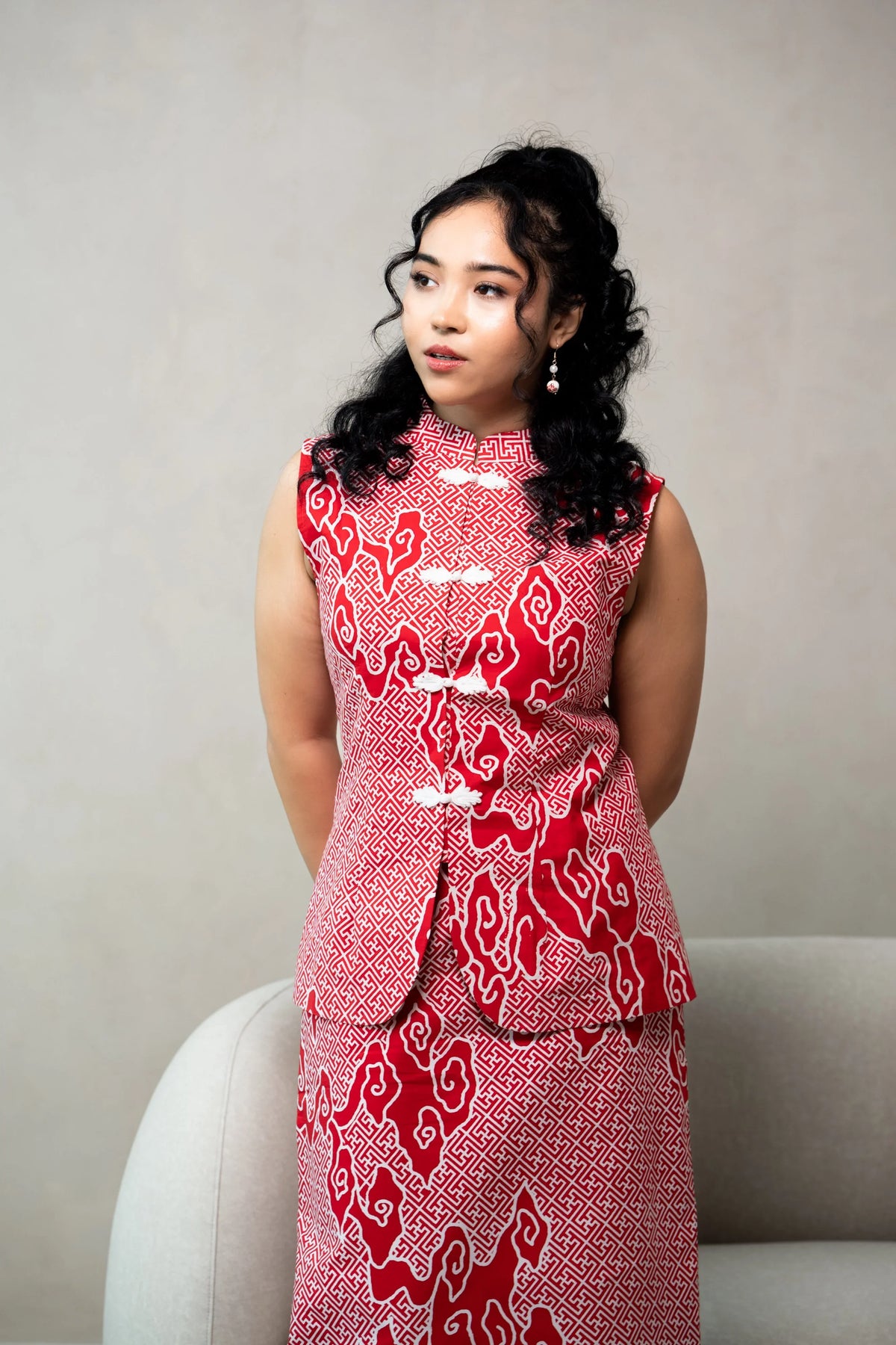 STUDIO GYPSIED | Batik Sleeveless Mandarin Blouse In Tumbuh Saga Seed Red