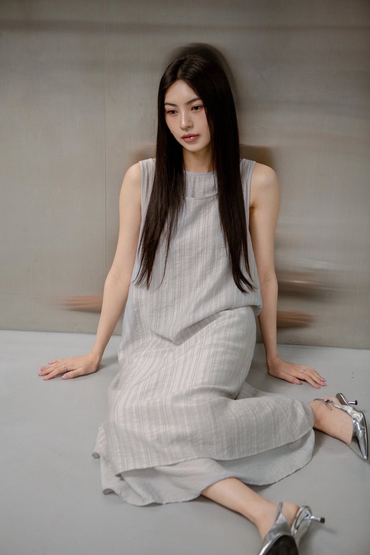SAERO COLLECTIVE | Mok Textured Dress | Light Grey