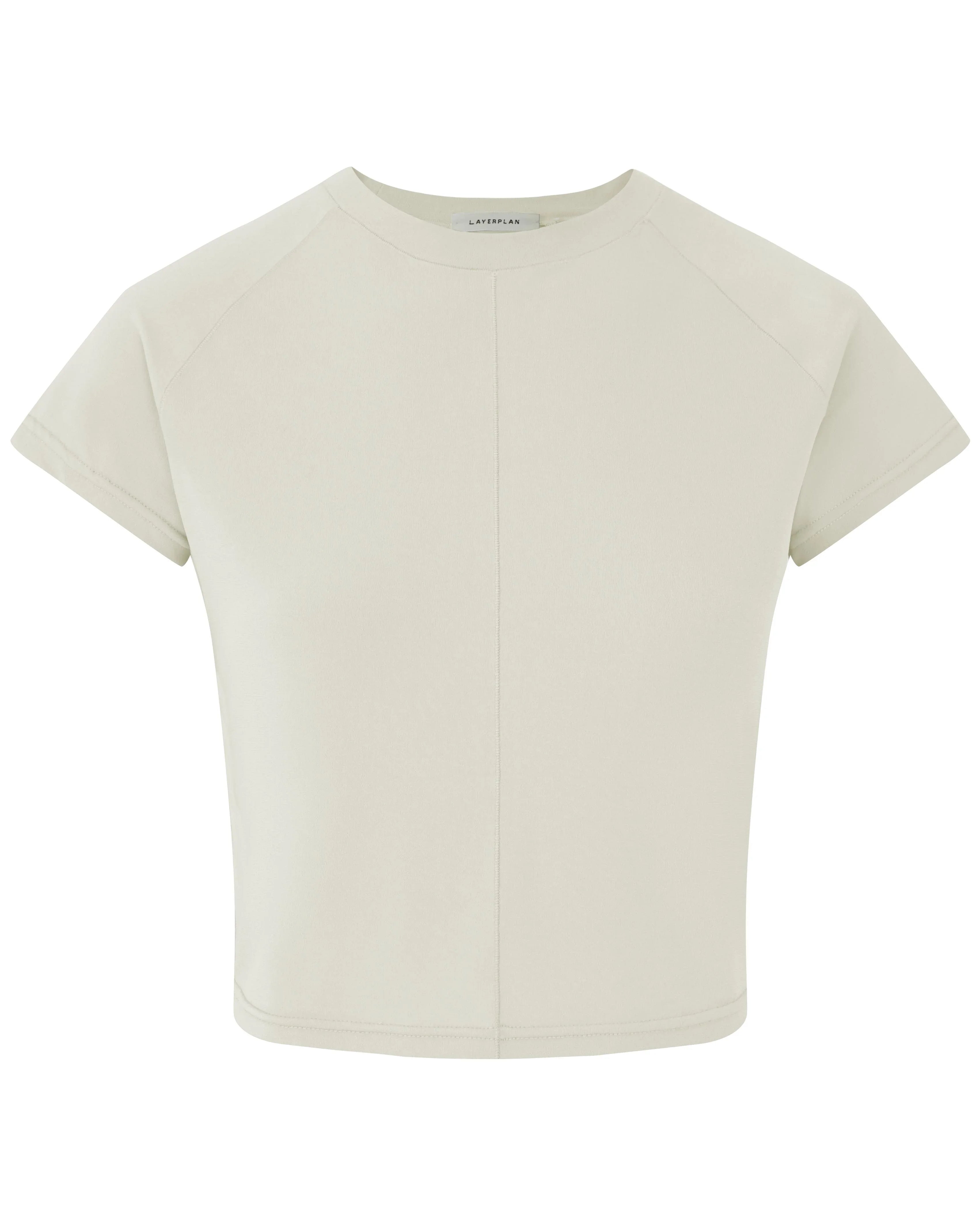 Cropped fitted T-shirt with short sleeves and crew neck.