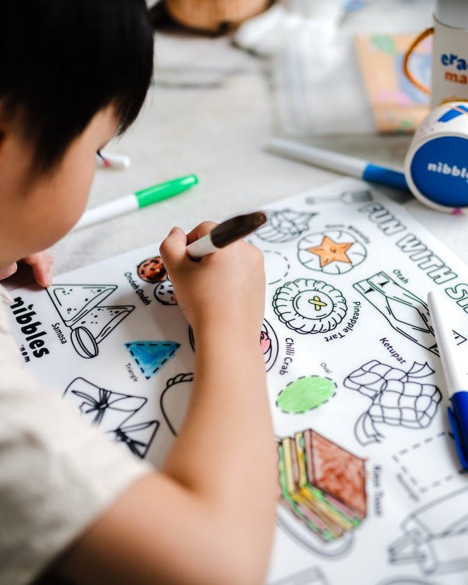 NOM | Nibbles by Nom SG Zoo Silicone Colouring Mat