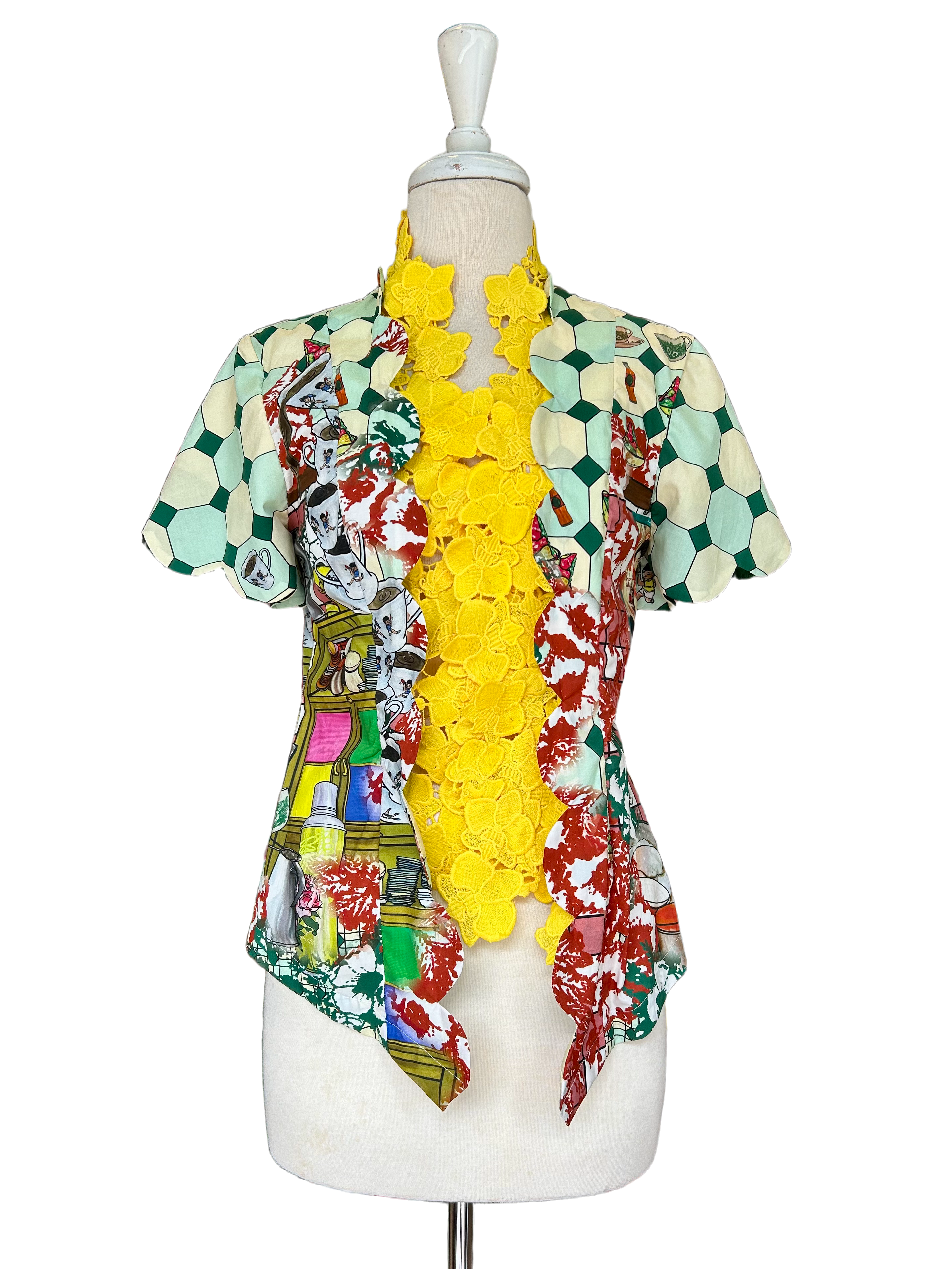 TRIOLOGIE | Kopitiam Kebaya Lace Short Sleeve Top