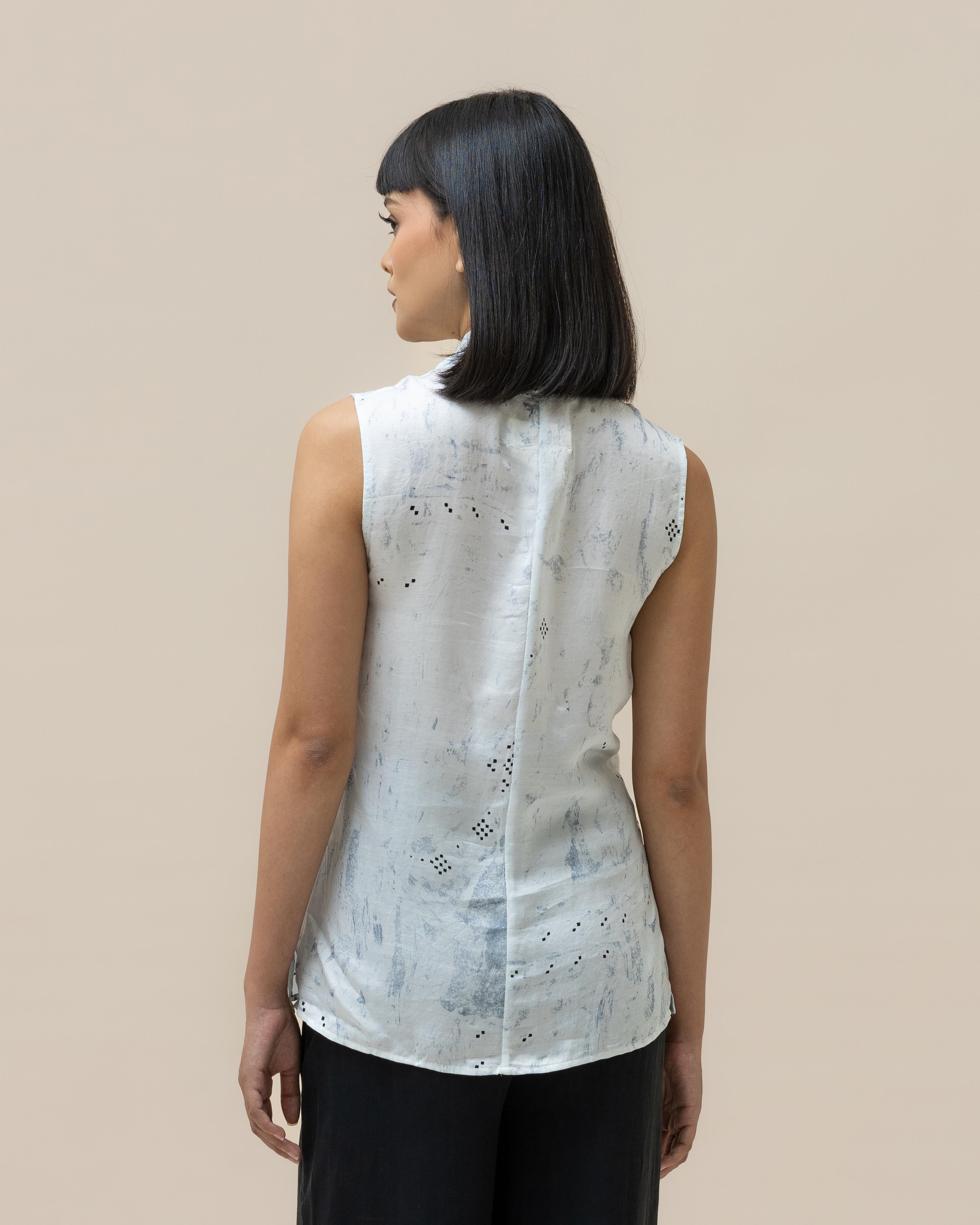 SUKKHA CITTA | ANGKASA - Classic Wrap Top