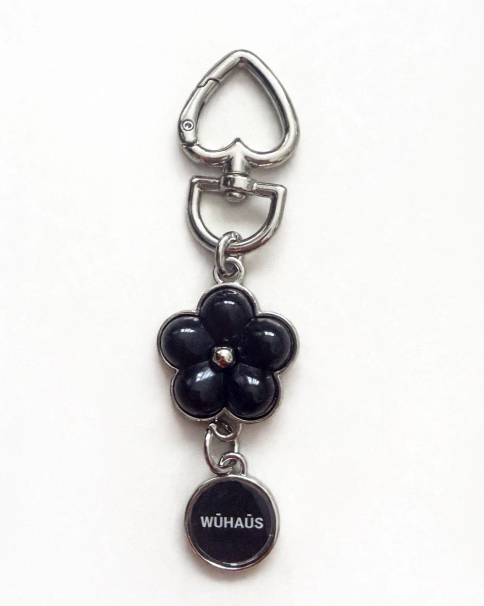 WU HAUS | Silver Charm