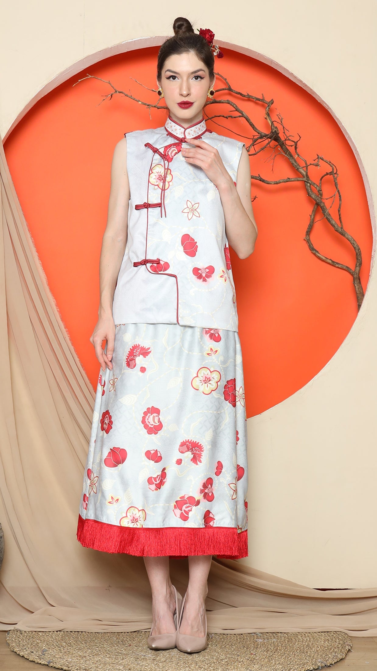 KANZI COLLECTION | Grey Cheongsam Floral Vest With Floral Skirt