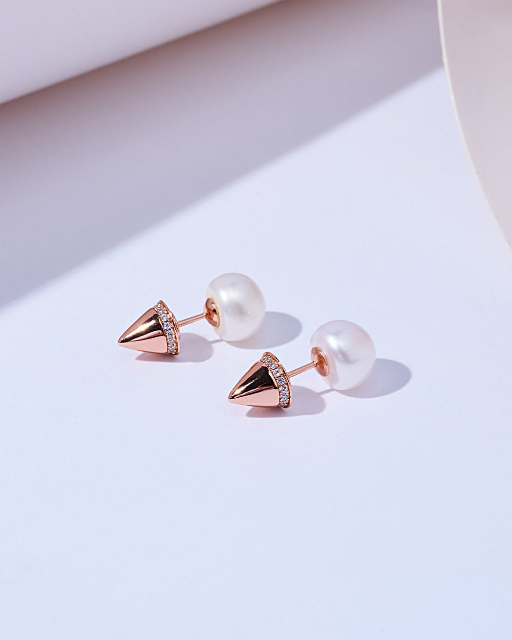 PEARLY LUSTRE | Asian Civilisations Museum Freshwater Pearl Earrings WE00052 | ACM Collection