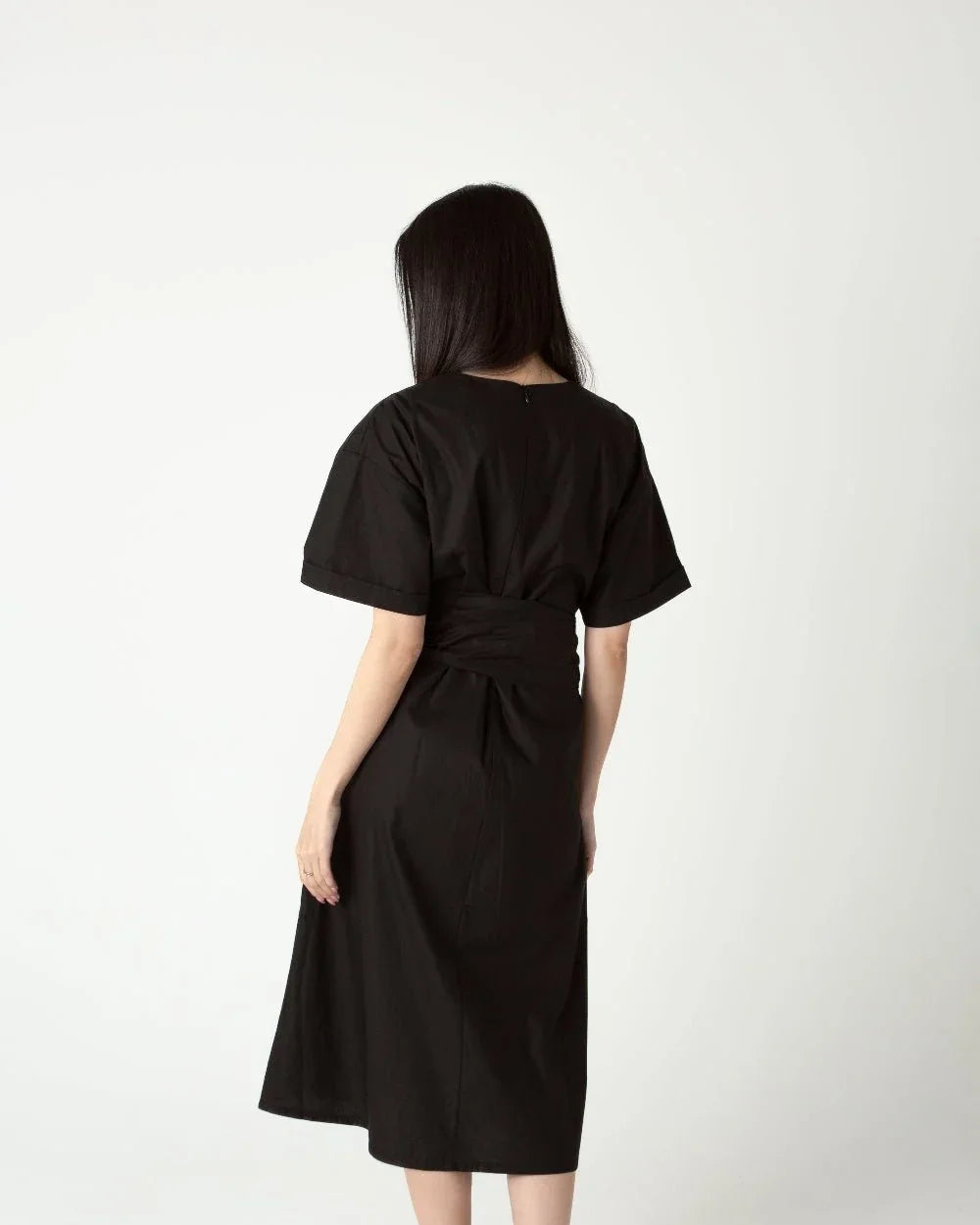 SAERO COLLECTIVE | Wrapline Dress | Black