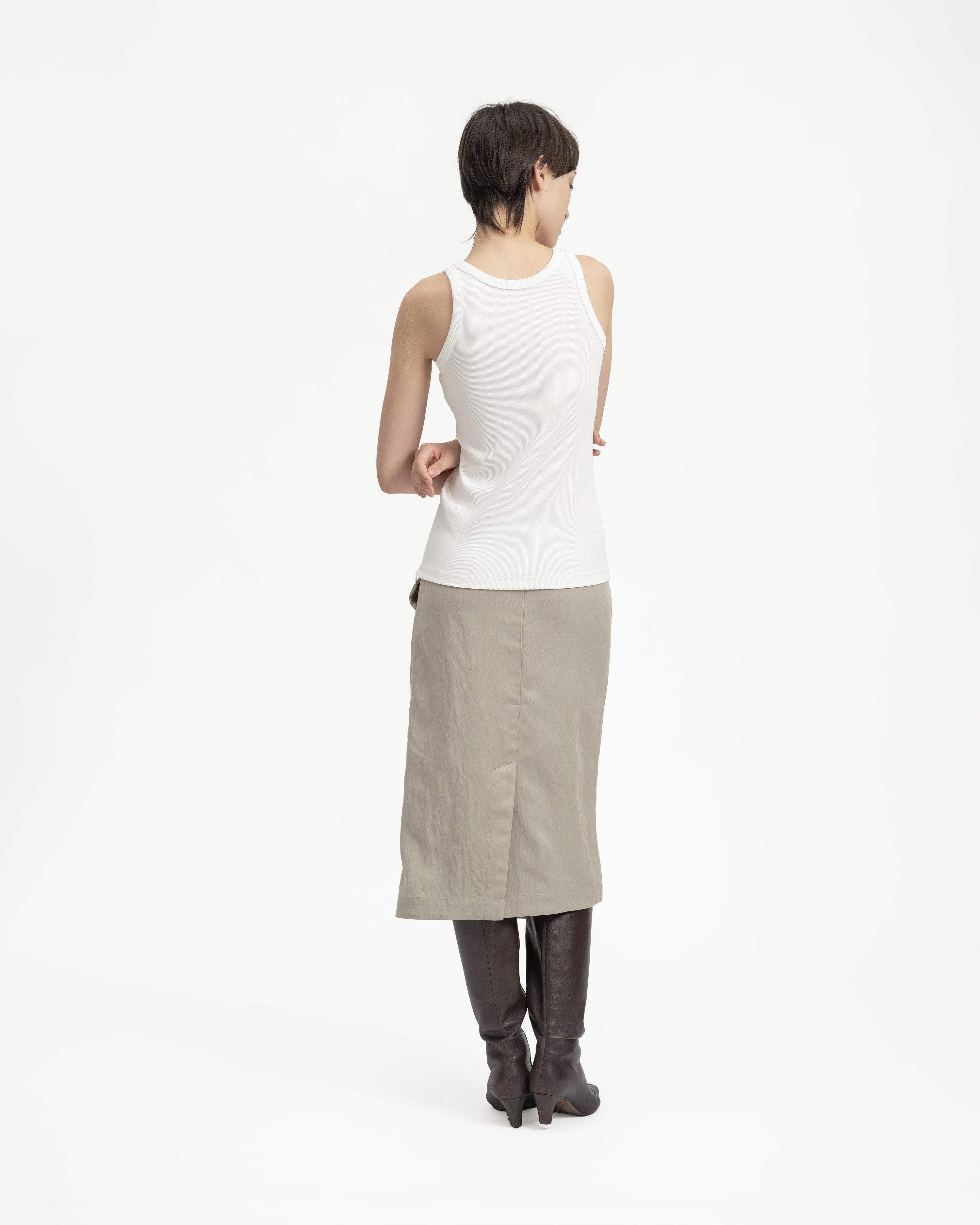GRAYE | Vent Rib Tank | White