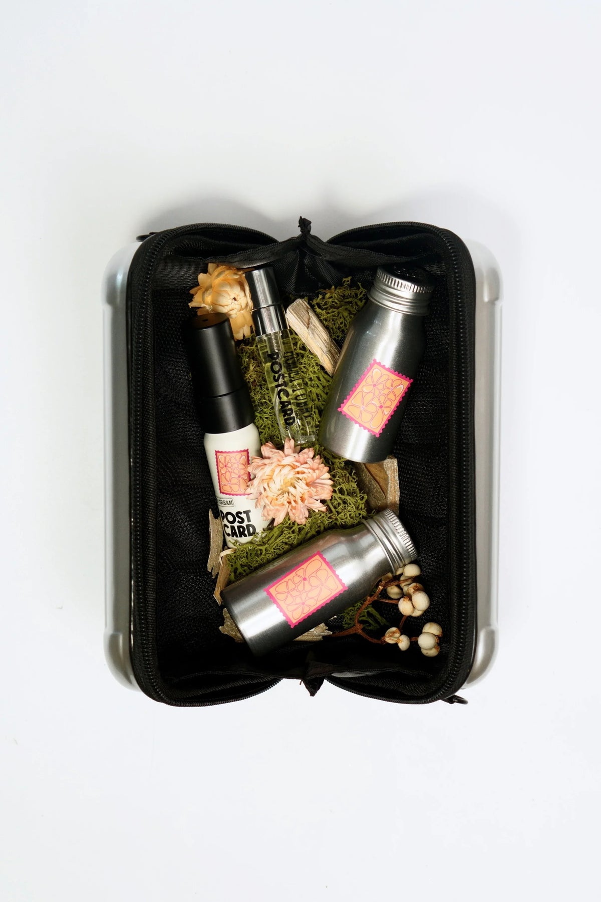POSTCARD | Destination: Wild Flowers Travel Gift Box