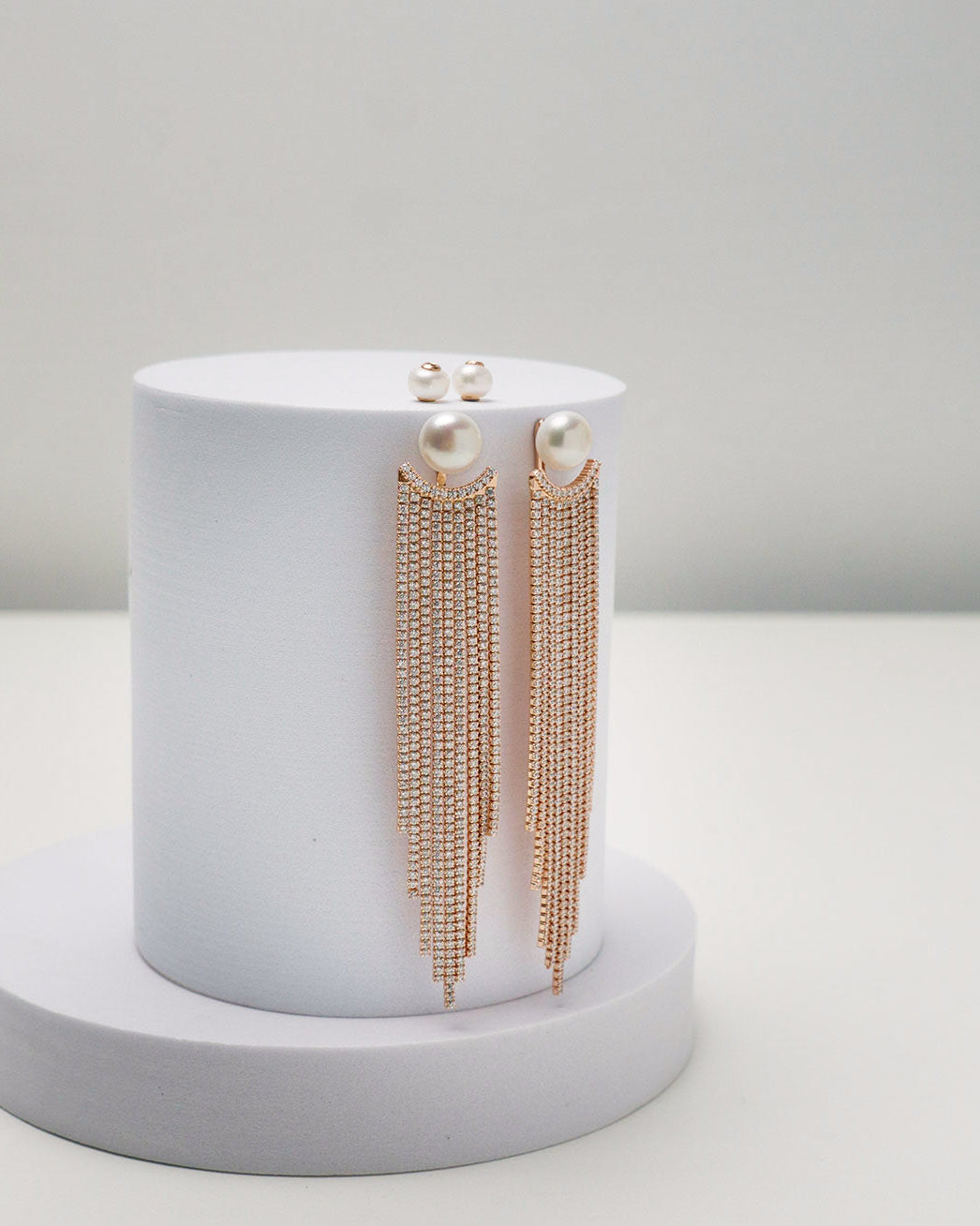PEARLY LUSTRE | Asian Civilisations Museum Freshwater Pearl Earrings WE00229 | ACM Collection