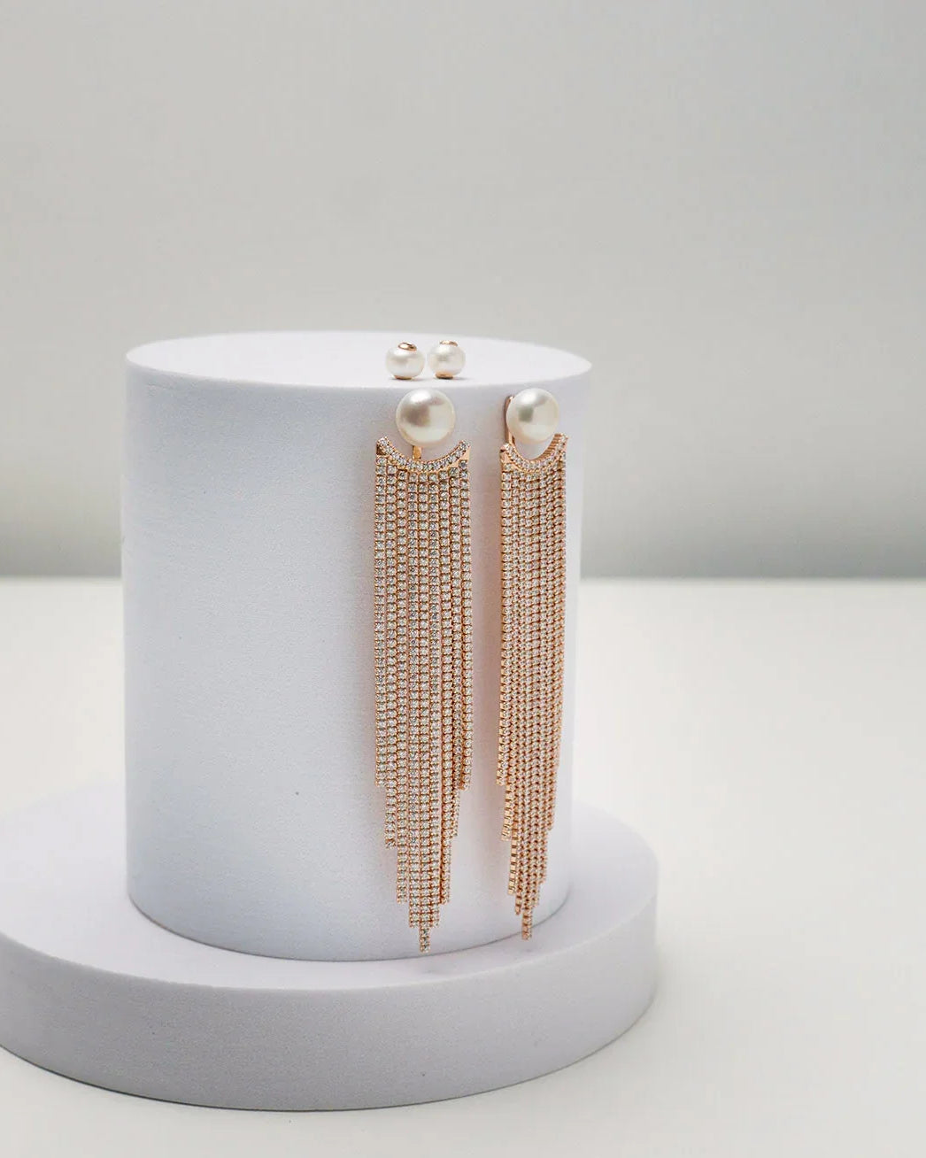 PEARLY LUSTRE | Asian Civilisations Museum Freshwater Pearl Earrings WE00229 | ACM Collection