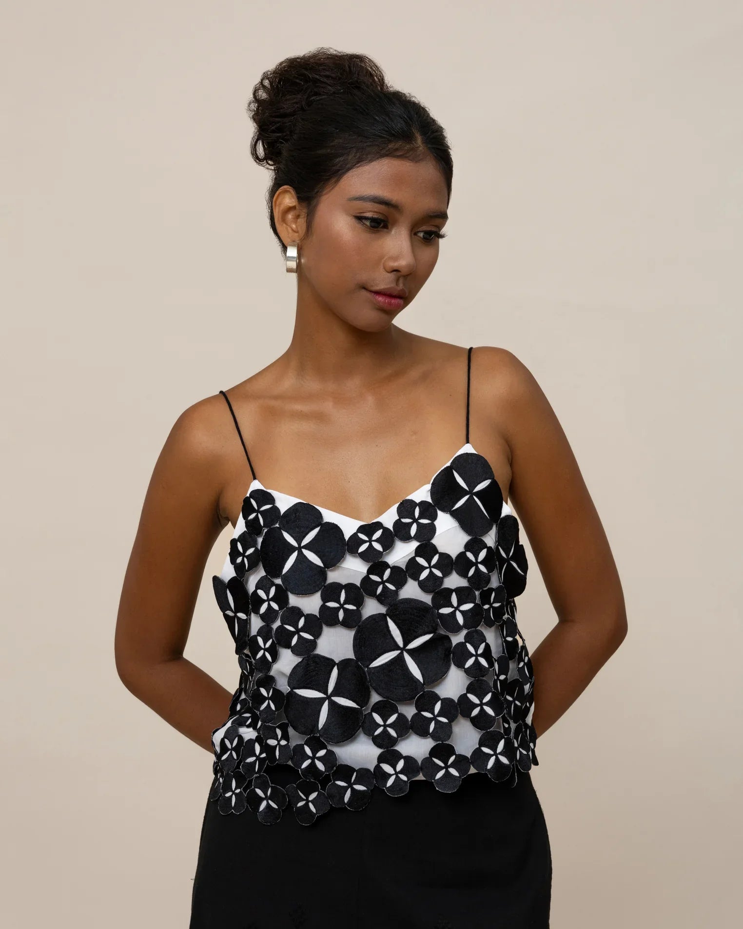SUKKHA CITTA | SERIBU BUNGA - Embroidered Cami