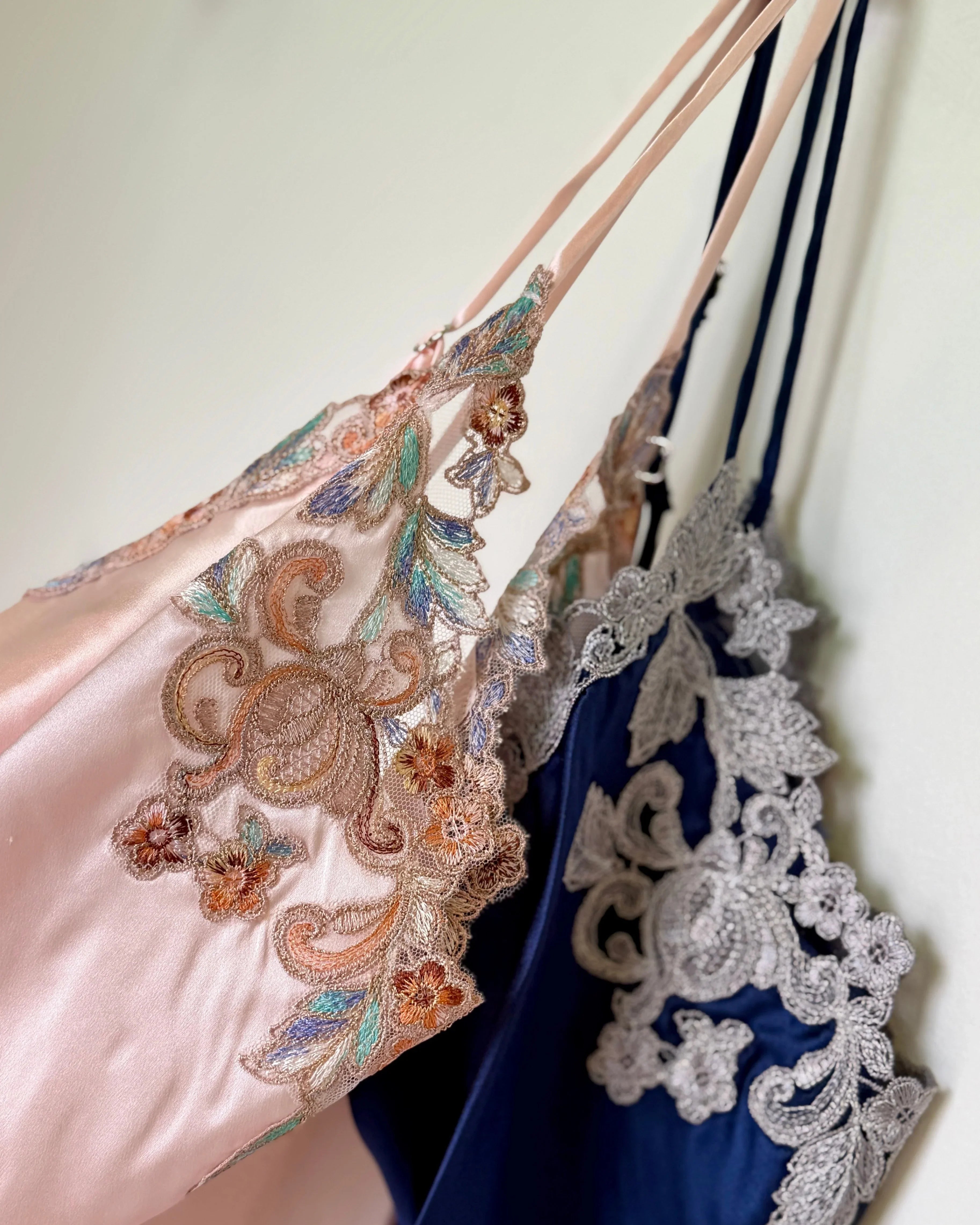 BELLS & BIRDS | Florentine Mulberry Silk Slip (Navy)