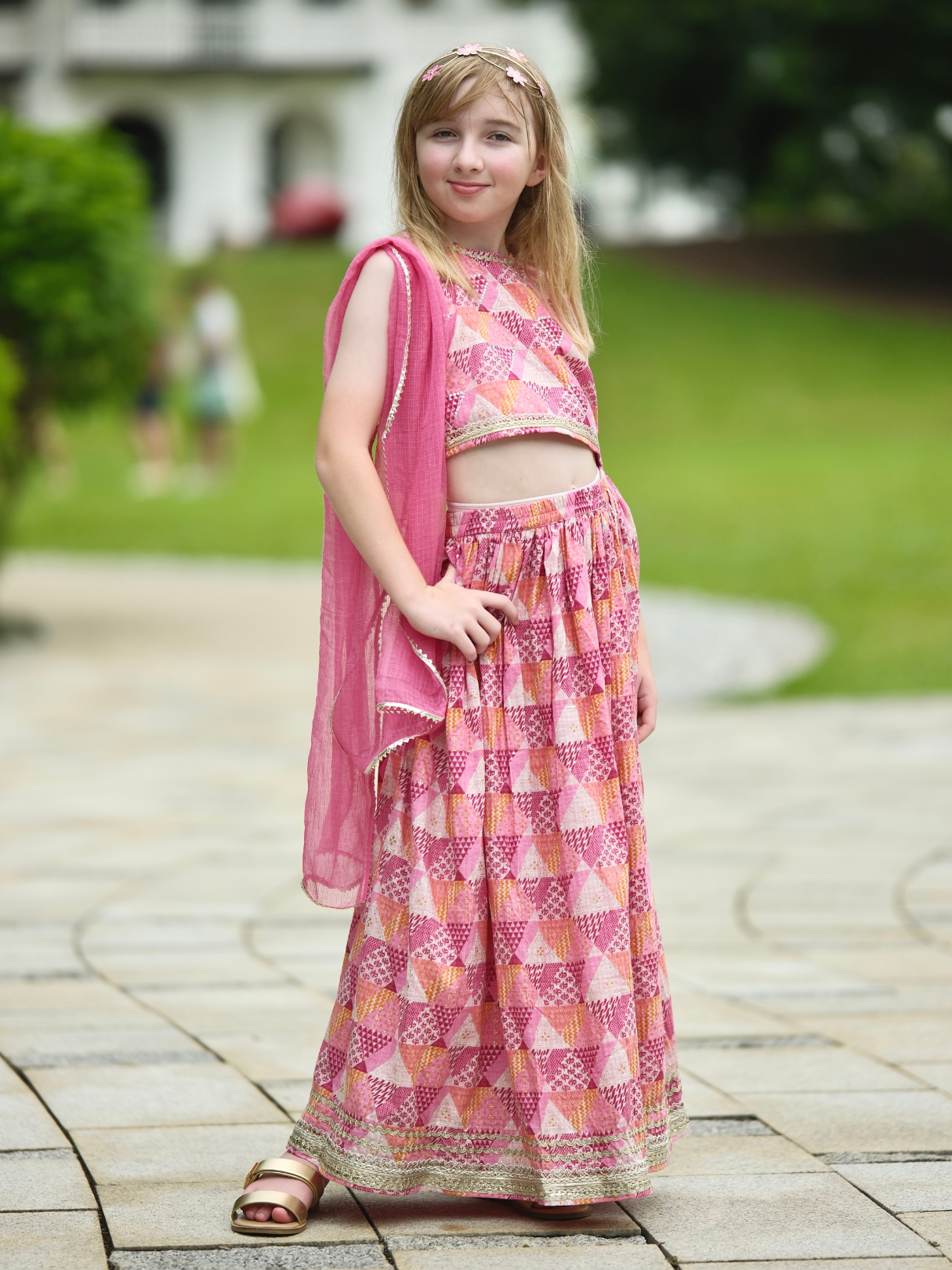 NIMBU | Mehak Pink Girls Sleeveless Sequinned Lehenga Set With Dupatta In Cotton