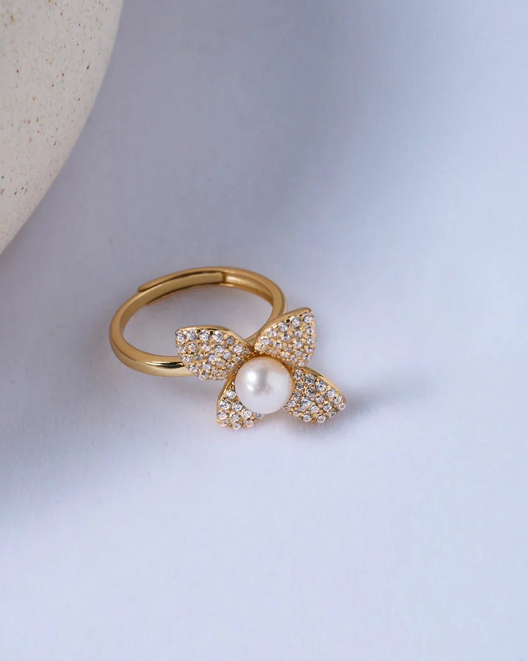 PEARLY LUSTRE | Top Grade Freshwater Pearl Rings WR00293 | BLOOM