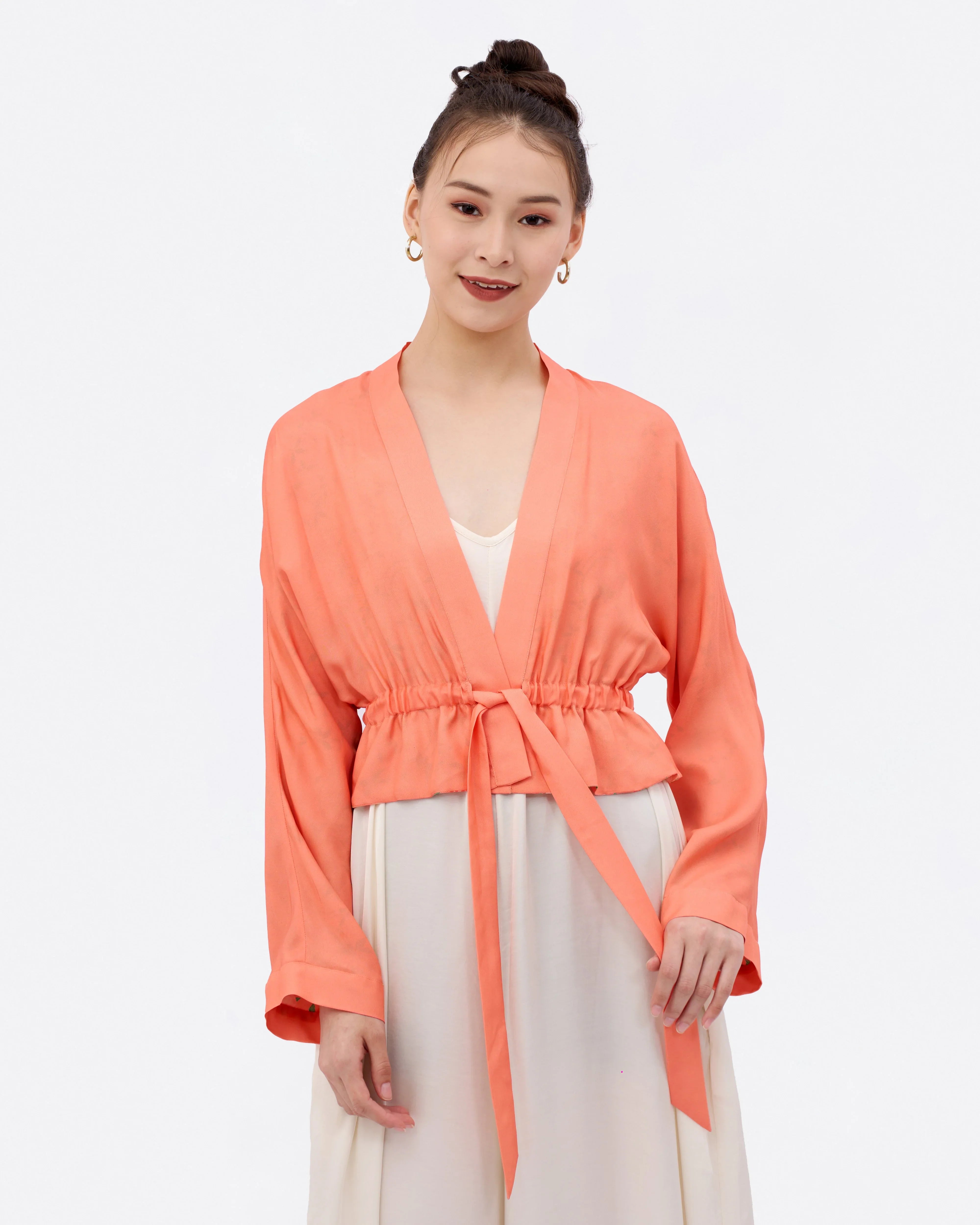 STUDIO QILING | Golden Peaches Coral Reversible Cropped Kimono