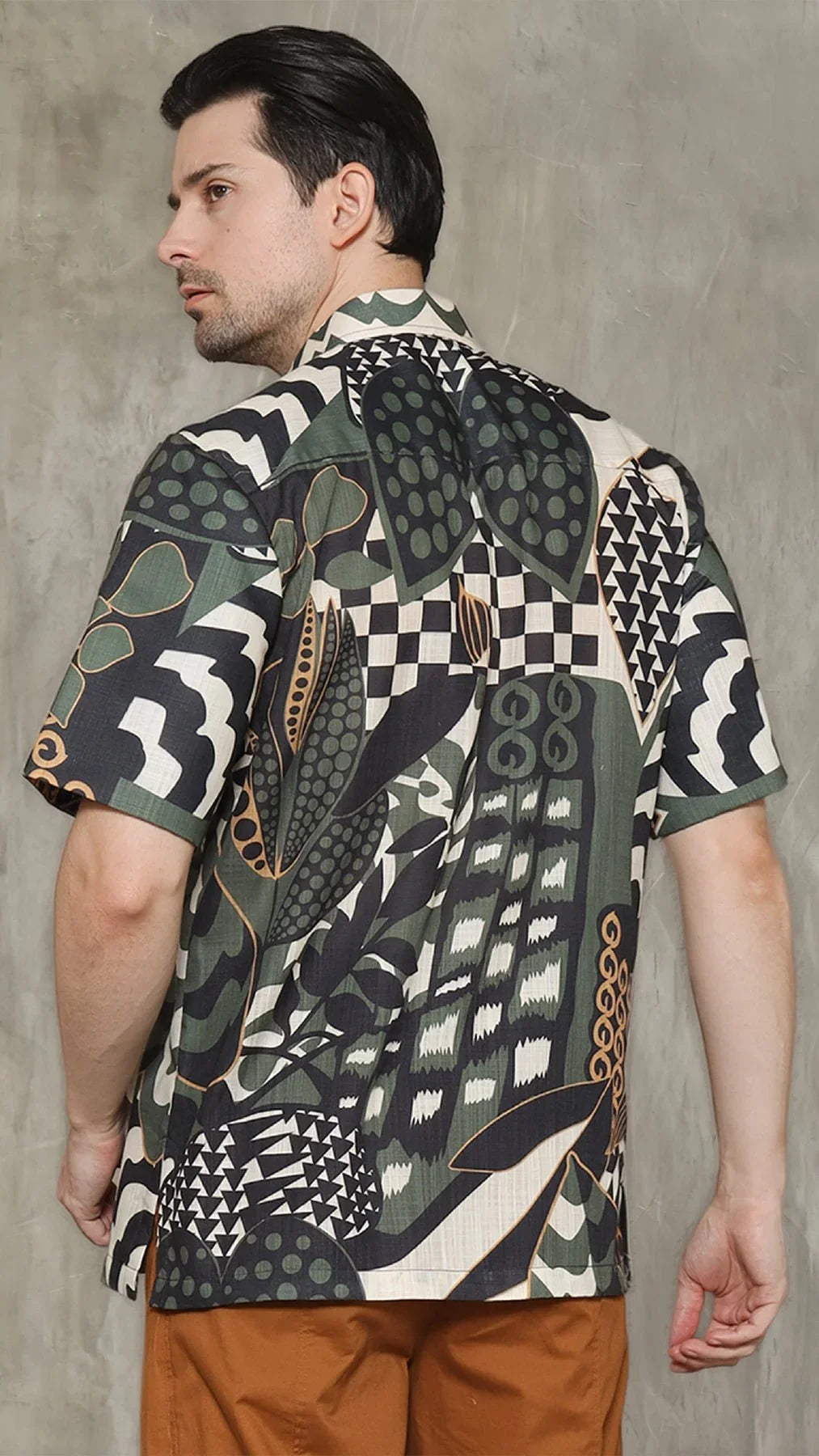 KANZI COLLECTION | Geometric Botanical Shirt