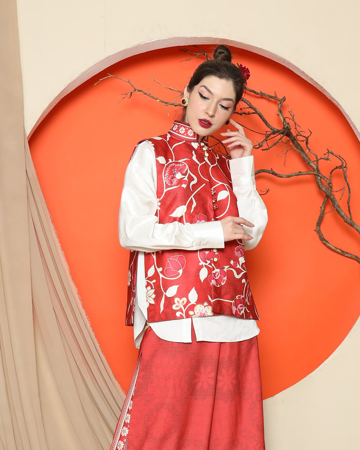 KANZI COLLECTION | Red Floral Side Button Vest With Pants Set