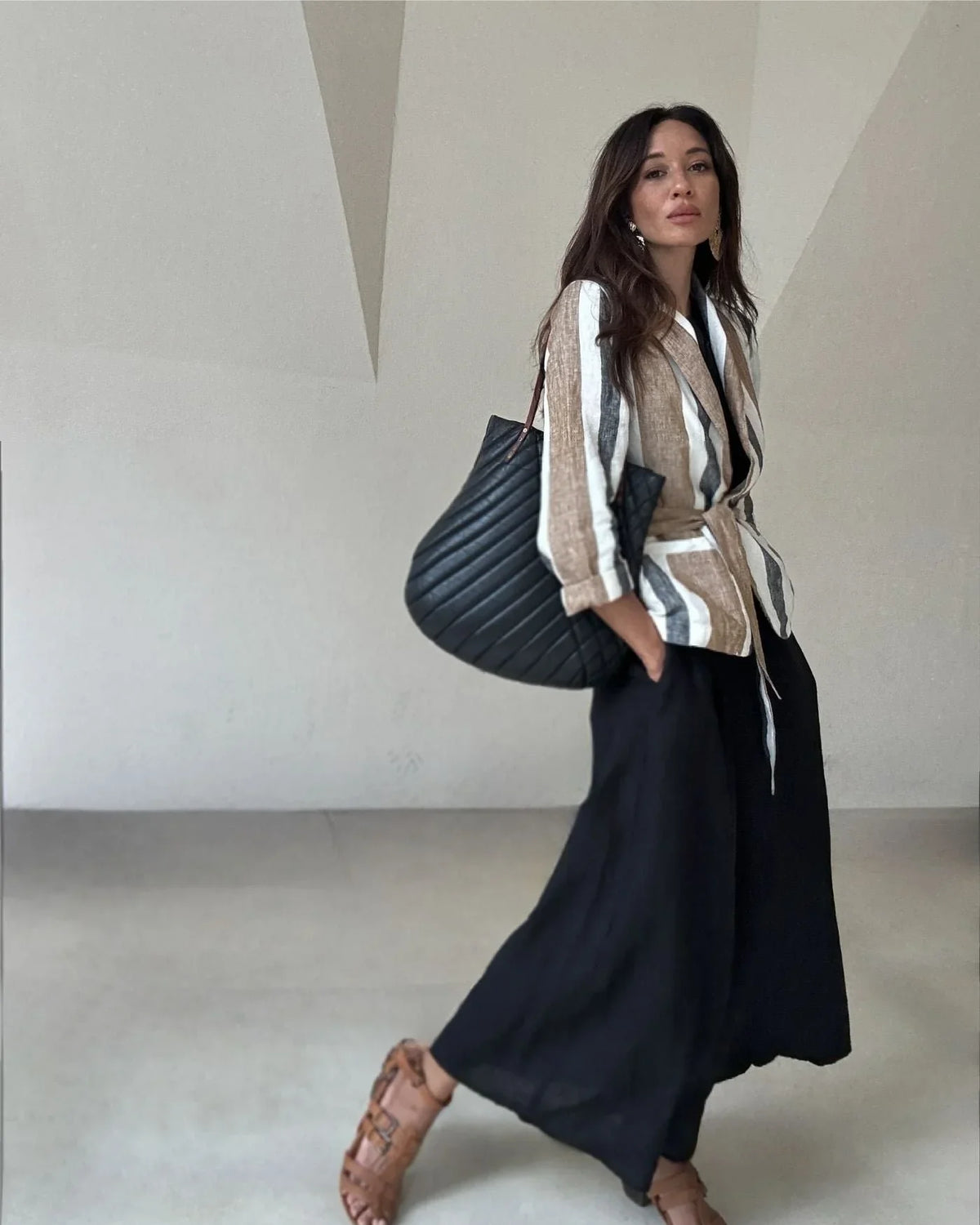 EDITION LIMITEE SINGAPORE | Suit Jacket | Charcoal Stripes