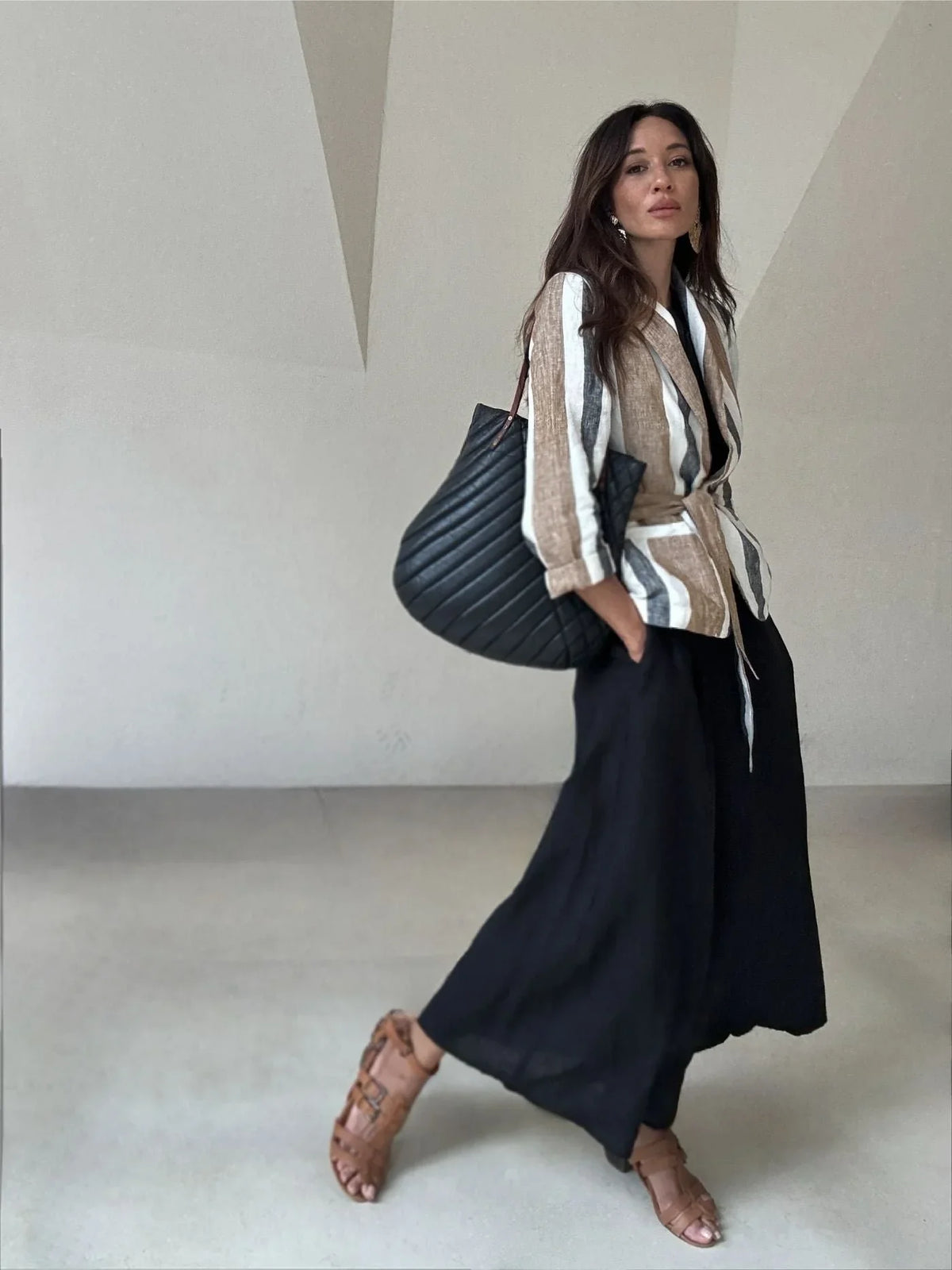 EDITION LIMITEE SINGAPORE | Suit Jacket | Charcoal Stripes