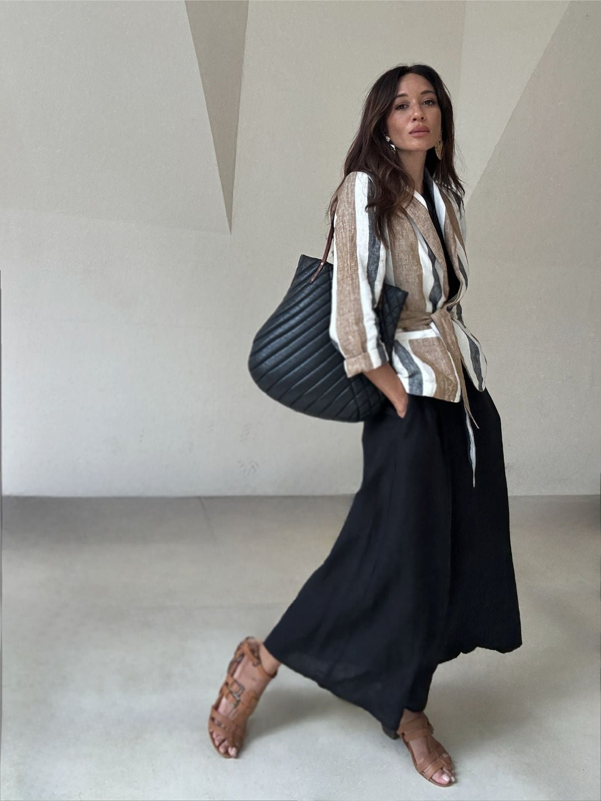 EDITION LIMITEE SINGAPORE | Suit Jacket | Charcoal Stripes