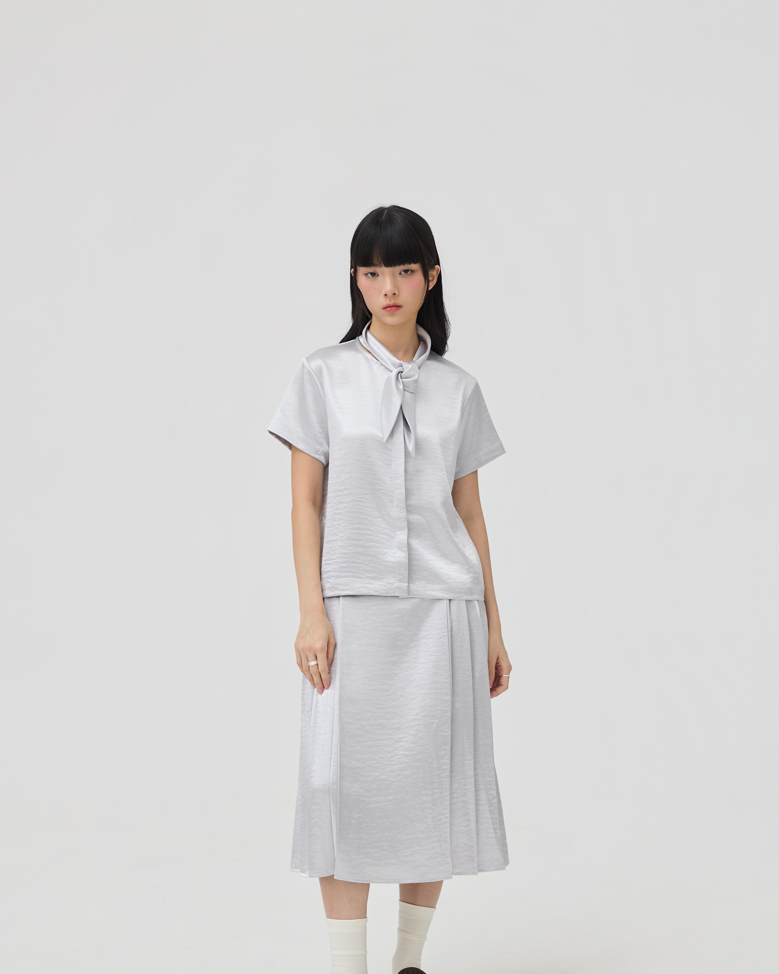 3EIGHTH | Nimai 2-Way Scarf Top In Silver Satin