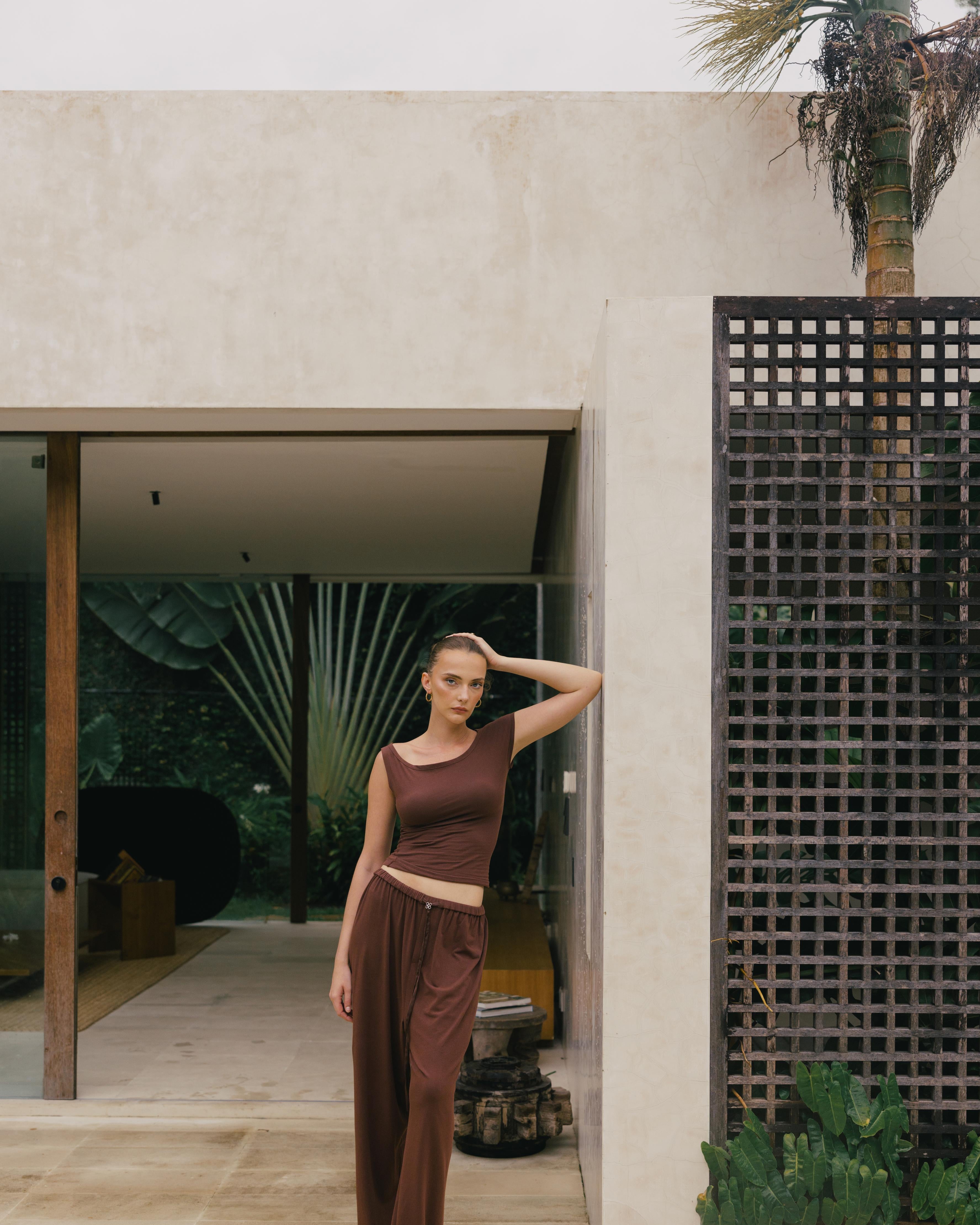 LAYERPLAN | Cotton Stretch Esmé Asymmetric T-Shirt Top