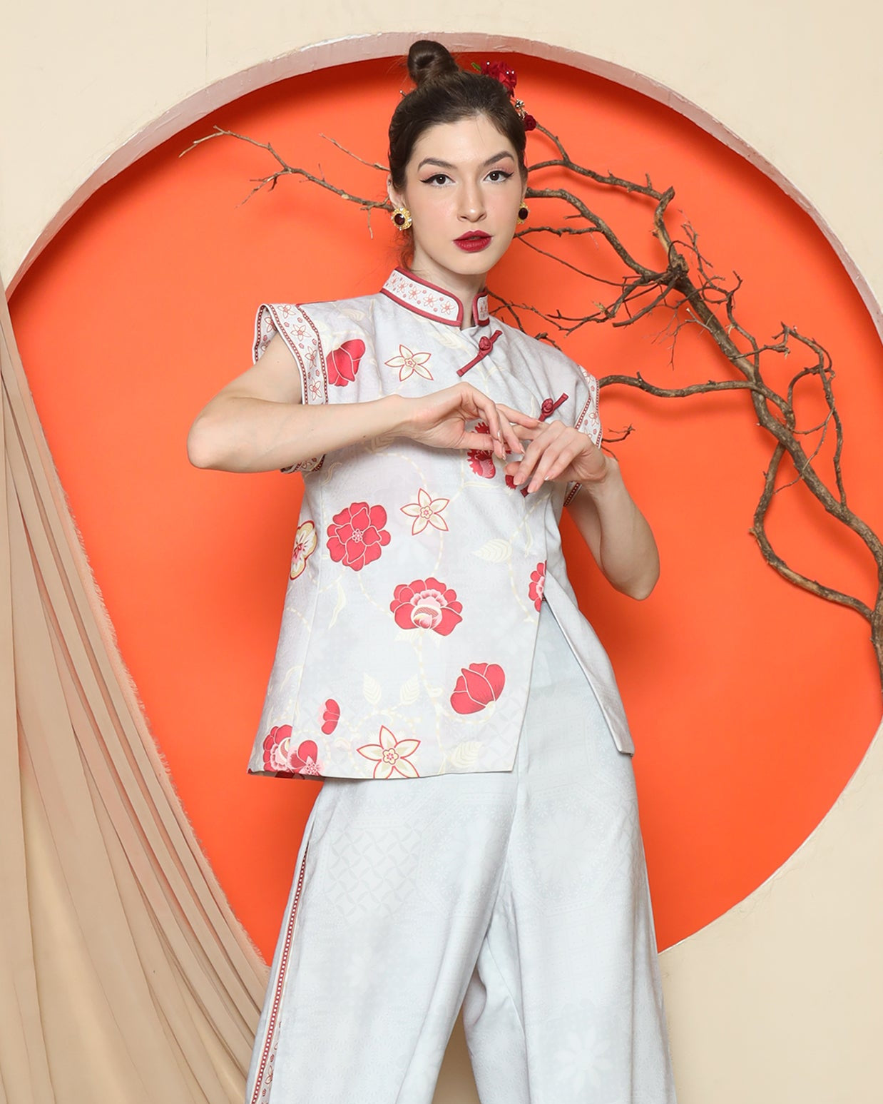 KANZI COLLECTION | Grey Cheongsam Floral Vest With Wide Leg Pant Set