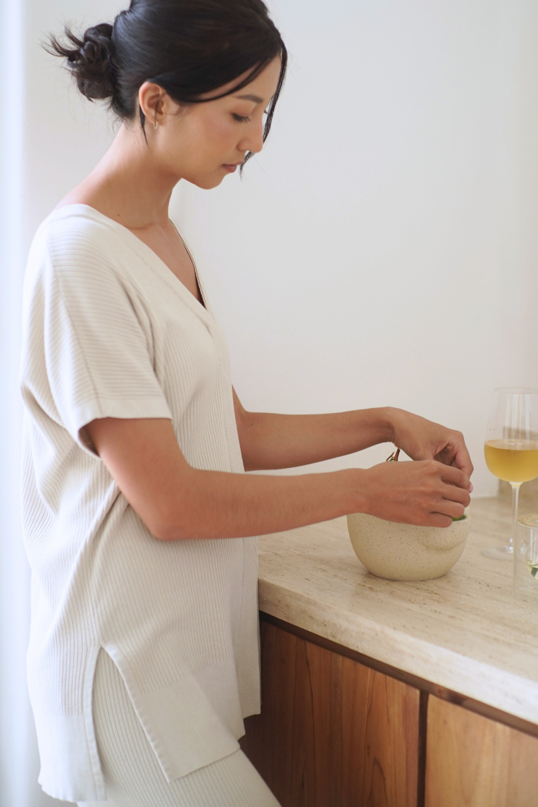 OLIVE BASICS | Eve Button-Down Knit Tee