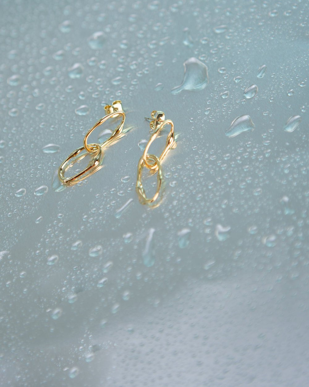 SAERO COLLECTIVE | Raindrop Earrings | Gold