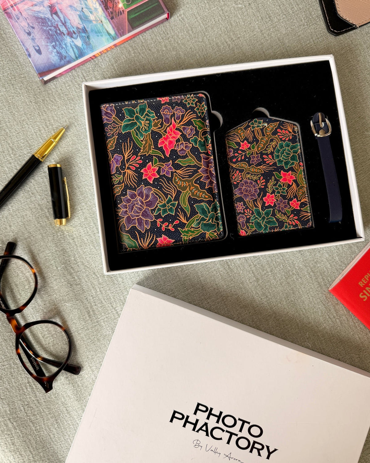 PHOTO PHACTORY | Passport Covers and Travel Tag Set - Batik Blue